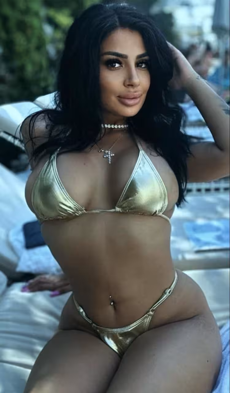 Virginia russian women on the beach