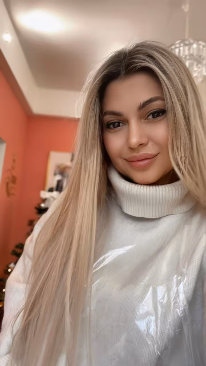 Maryna russian bride pics