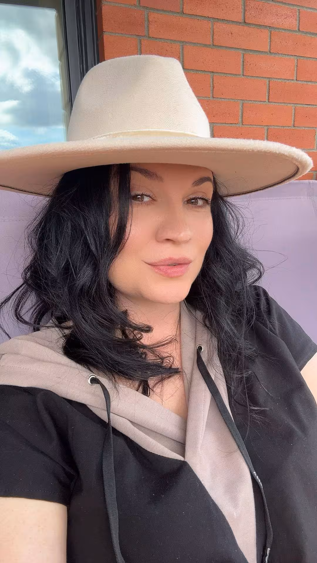 Olena russian brides