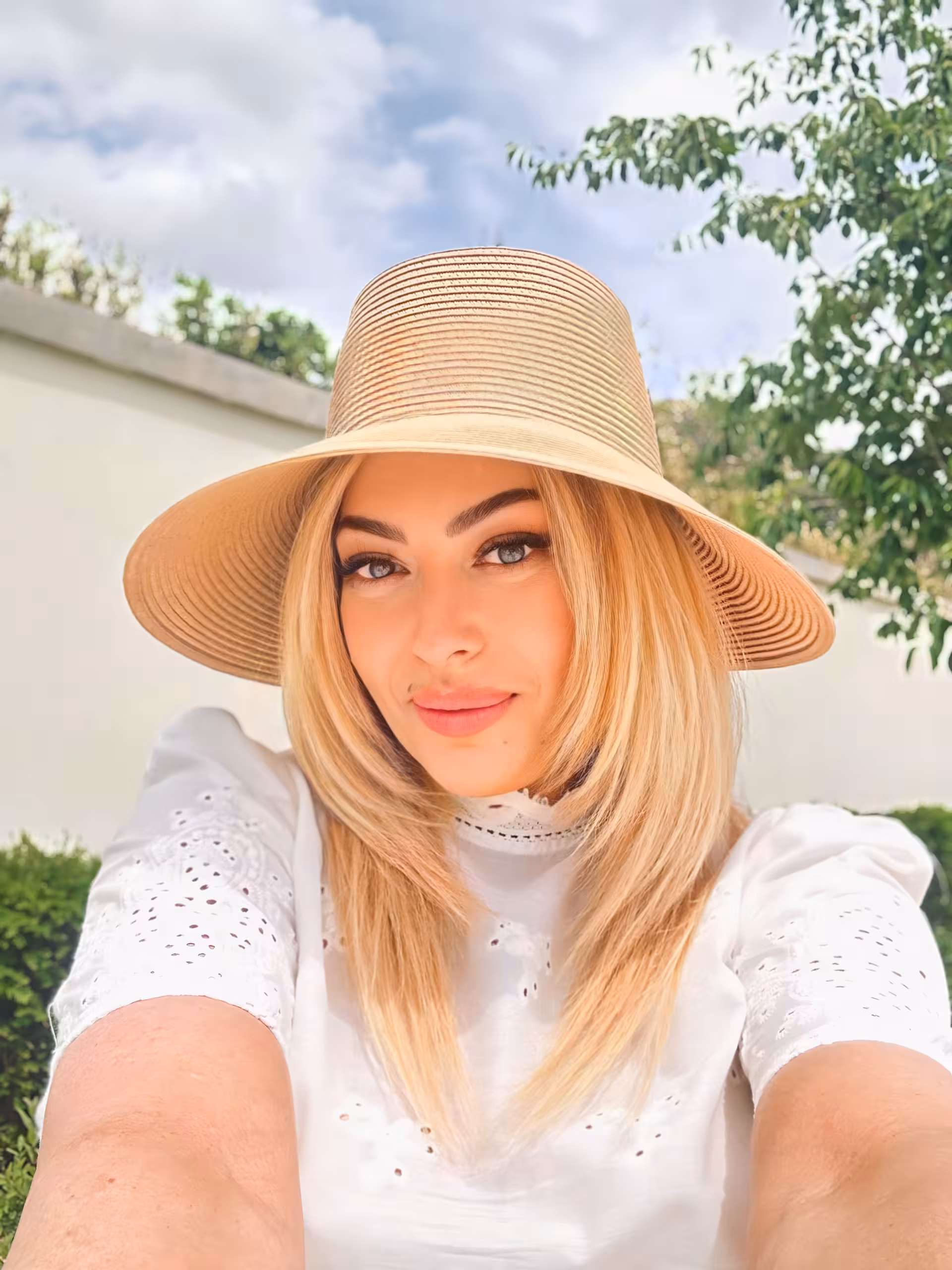 Halyna russian women are beautiful