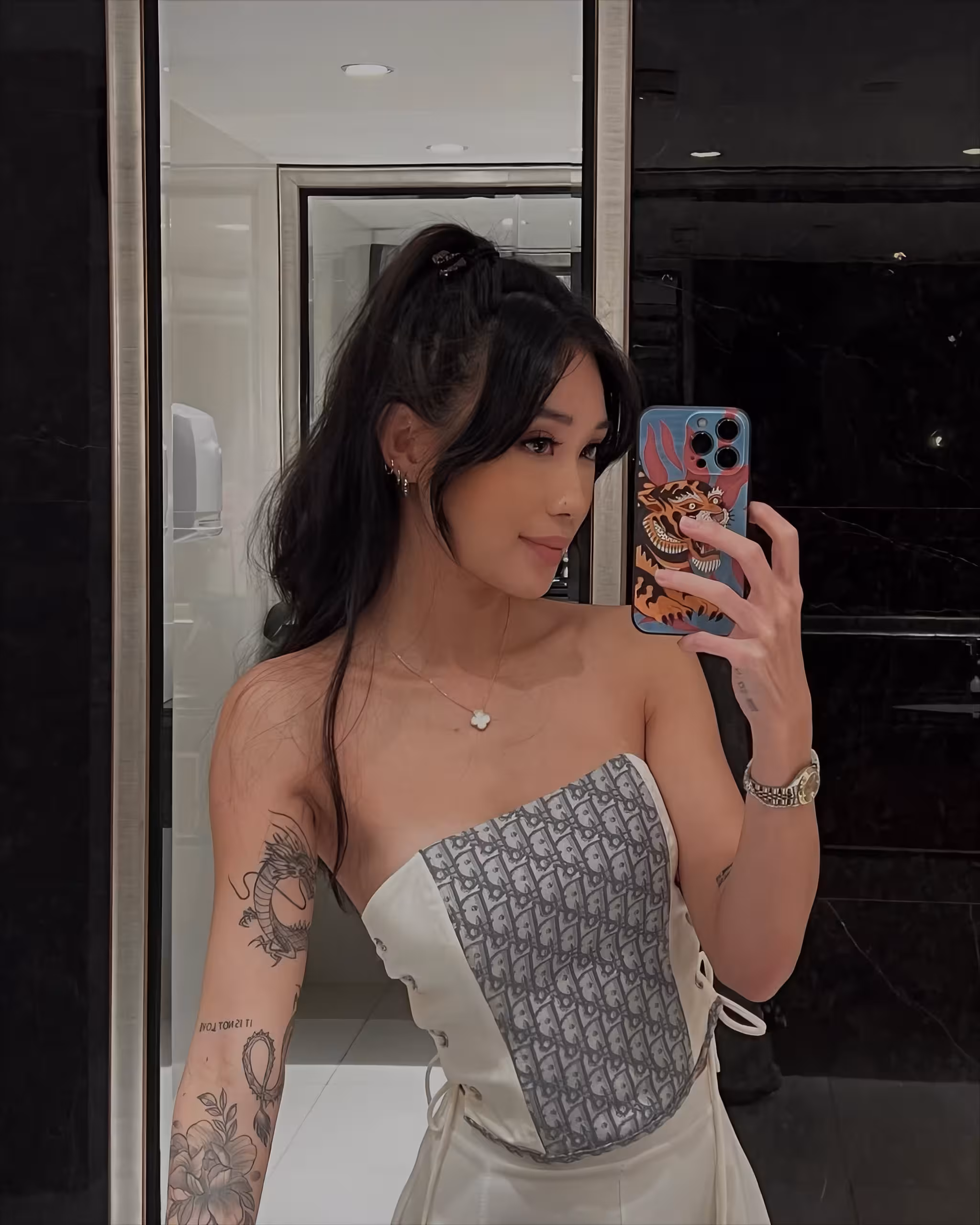 Elaine russian brides dating