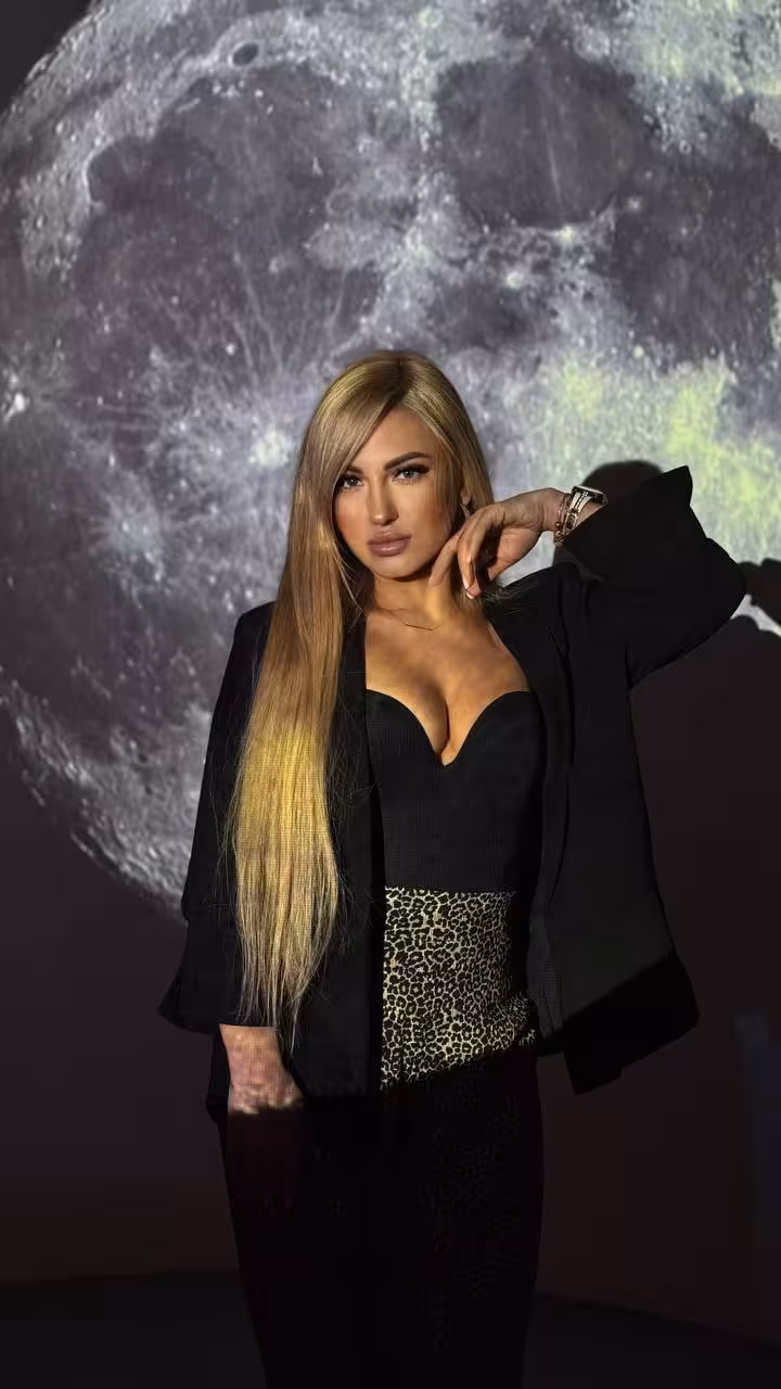 Tata russian women photos