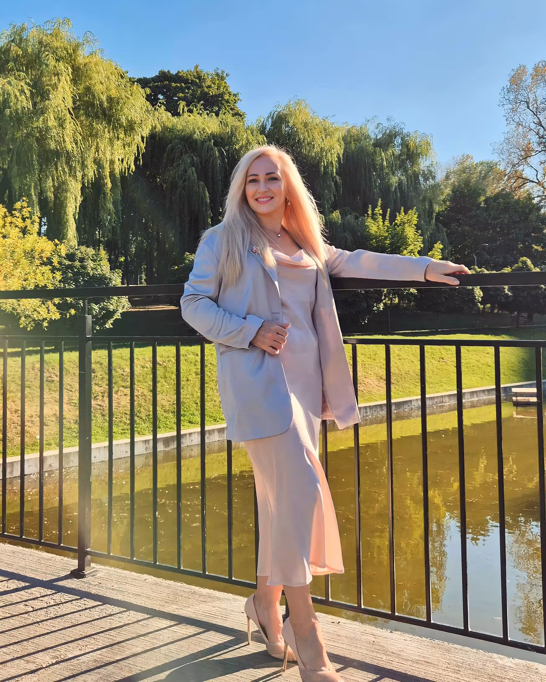 Tetiana  russian bride painting