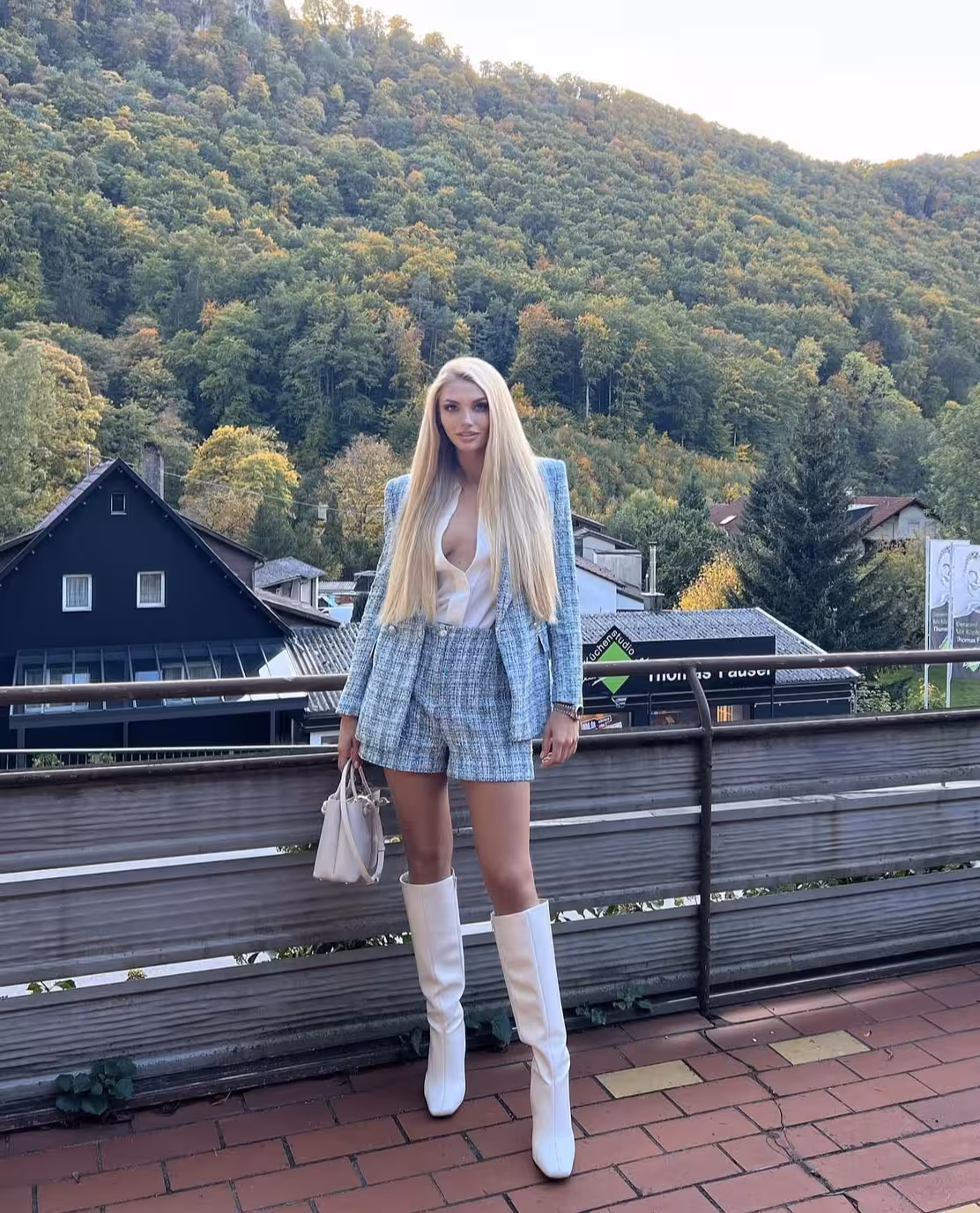 Alina  russian women in kolkata