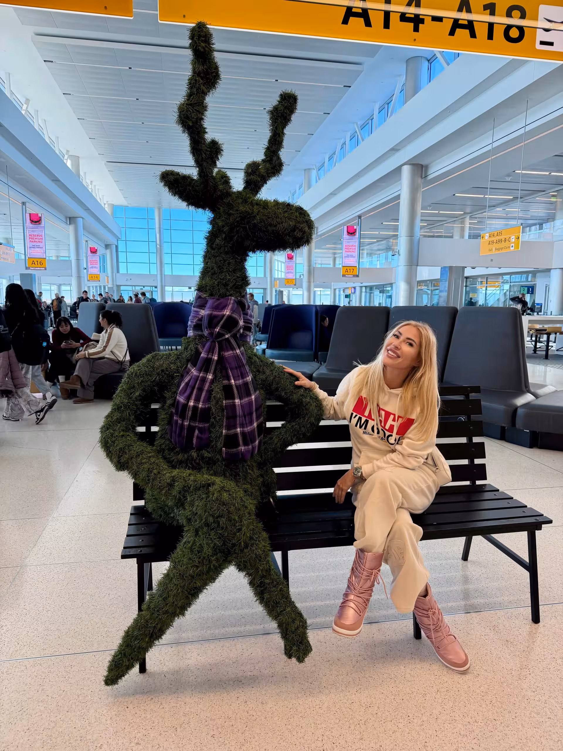 Elleonora russian women photos