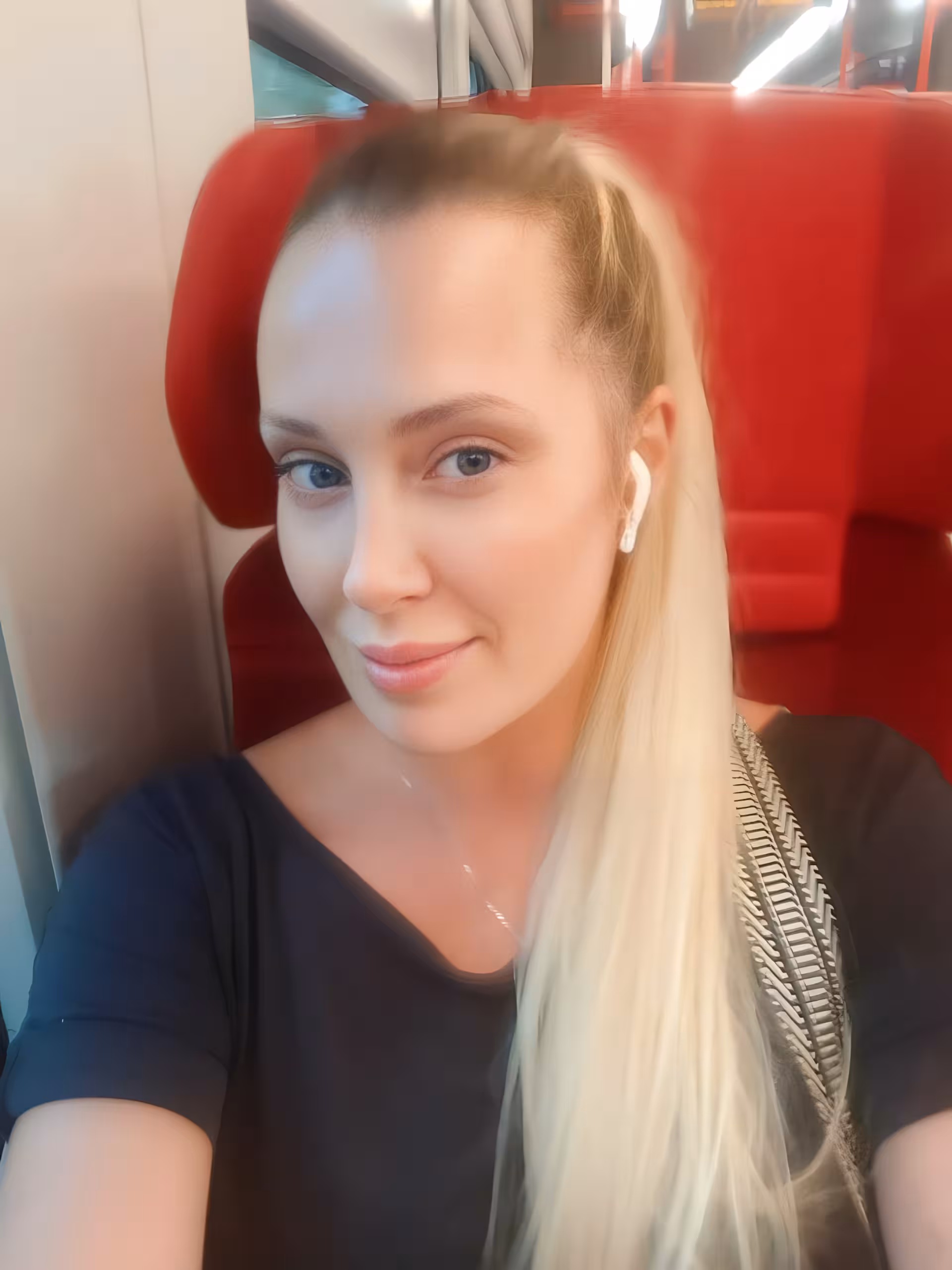 JULIA 44 yo from Kiev Ukraine russian women indian men