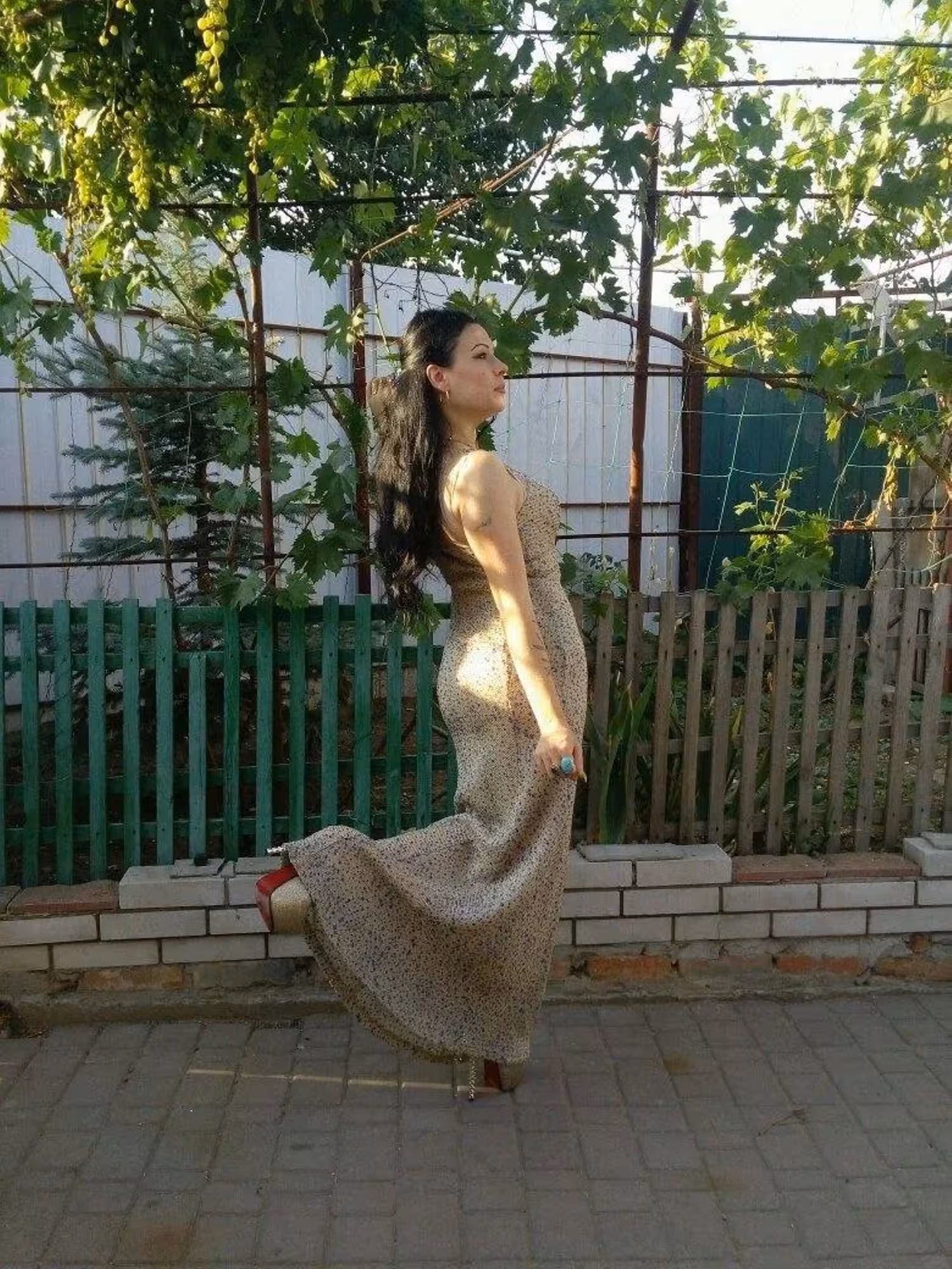 Natalie 40 Berdyansk Russia I am a single woman learning about Iskcon Russian brides