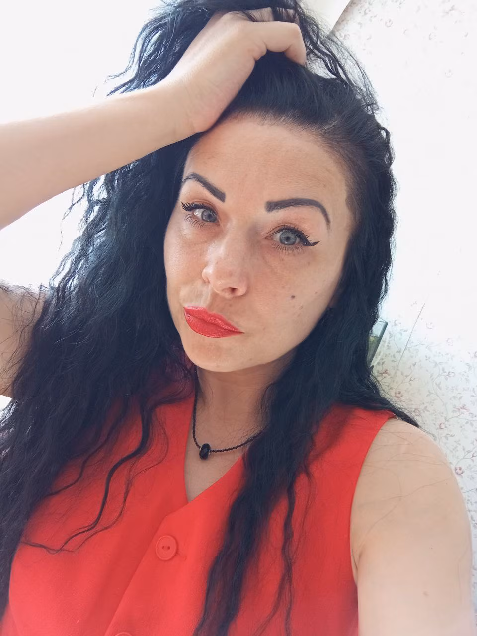 Natalie 40 Berdyansk Russia I am a single woman learning about Iskcon Russian brides