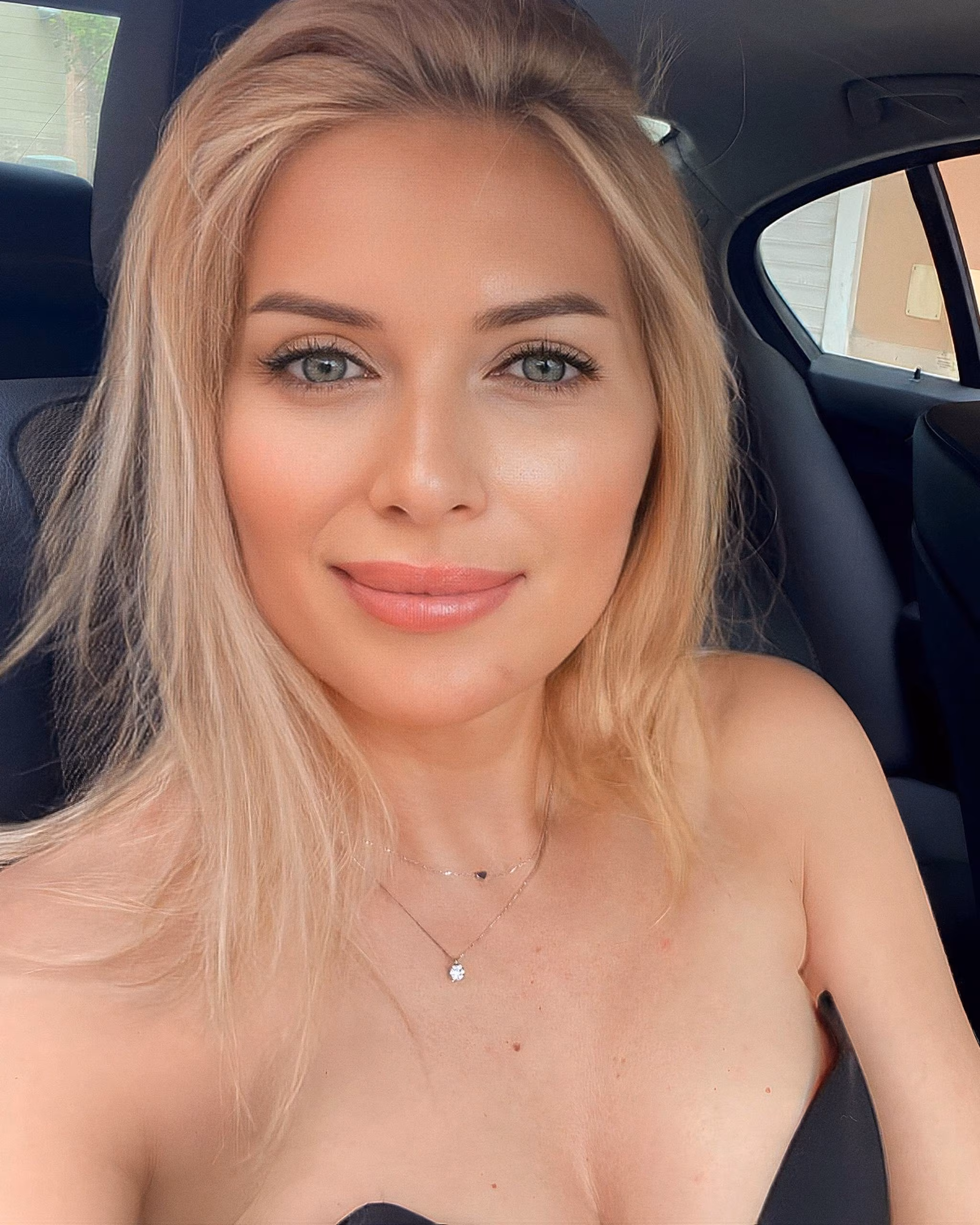 Iryna 42 Burgas Bulgaria I am learning about Russian Kazakh women and Kiev brides