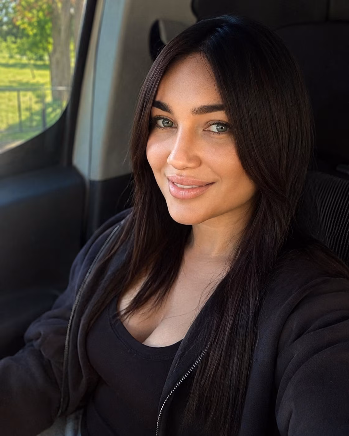 Liudmyla 39 Kyiv  Ukraine I am single and looking for a partner after reading Russian brides Australia review