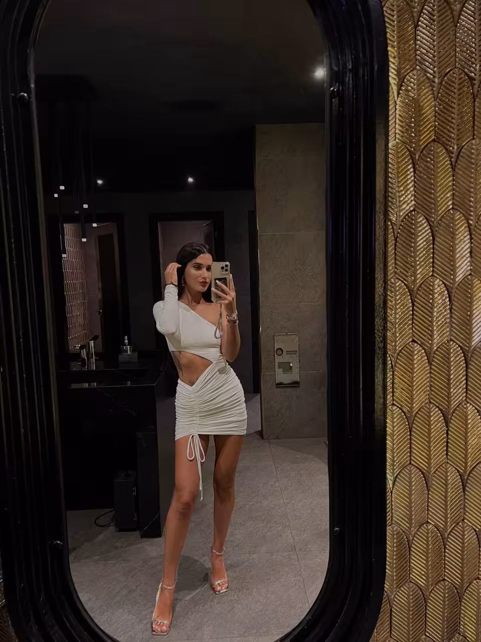 Olga 34 Pafos Cyprus I understand Russian bride meaning and Russian bridesmaid