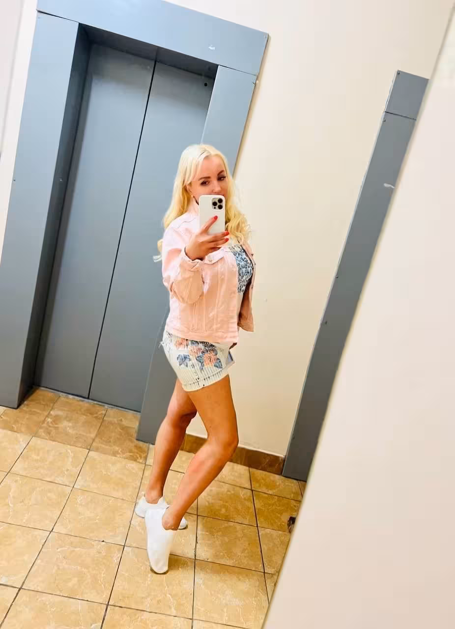 Mila 47 Kyiv Ukraine russian brides photos
