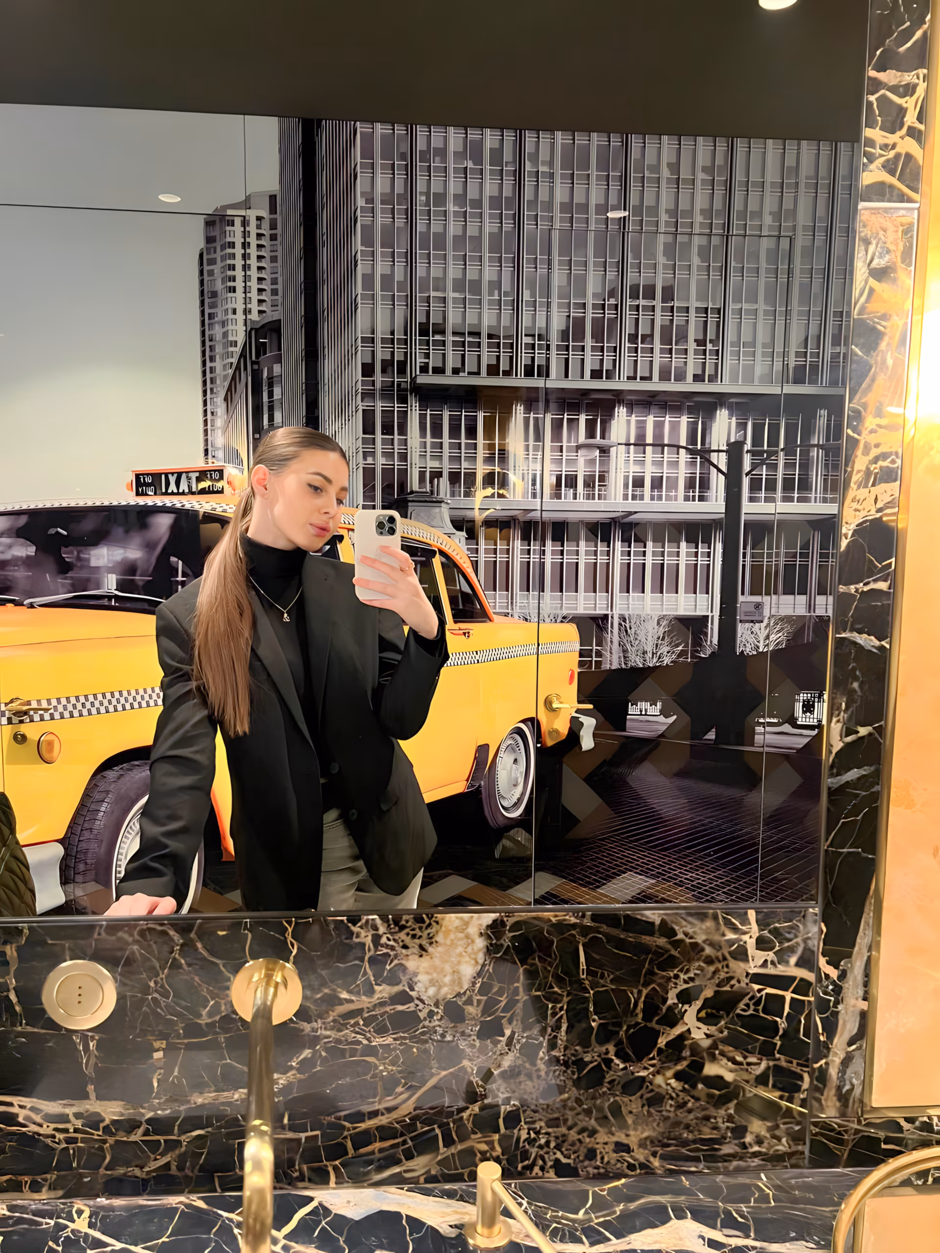 Diana 25 Dnipro  Ukraine I am alone and looking for love via a foreign affair Russian brides
