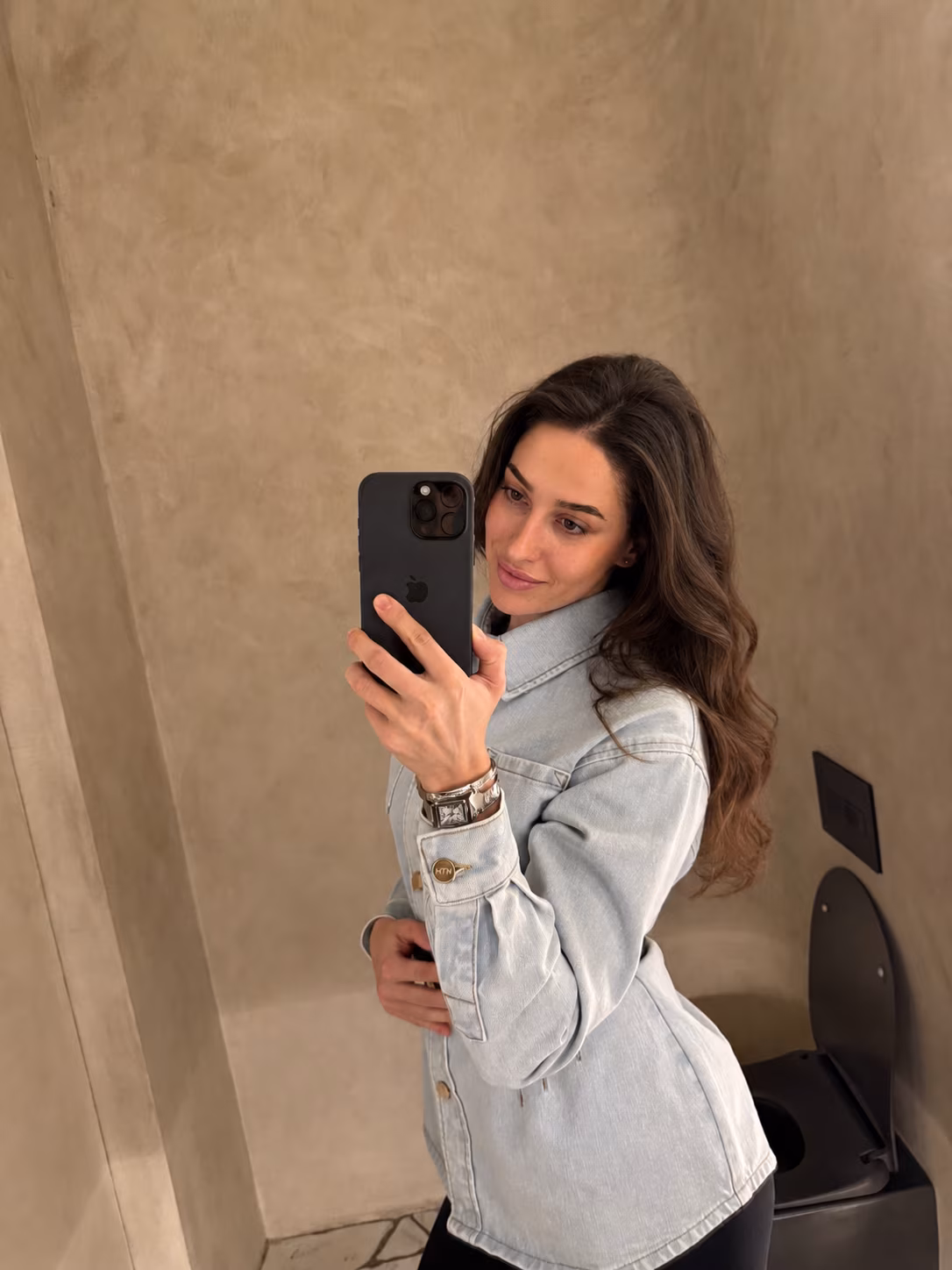 Alla 26 Kyiv   Ukraine I am a single woman searching for love and wondering are Russian brides real