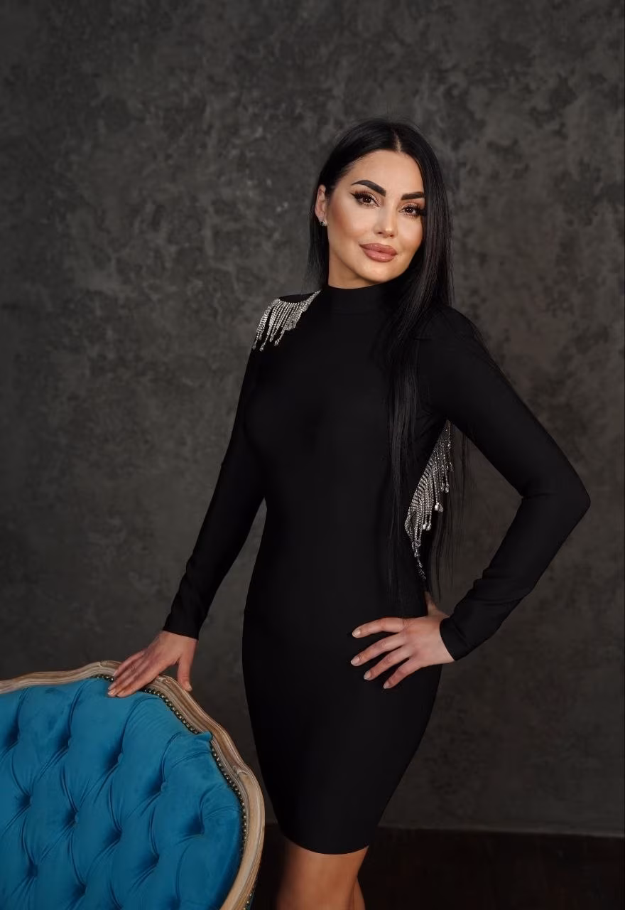 Julie 42 Kharkov Ukraine I am a single woman who wants love from Russian brides book