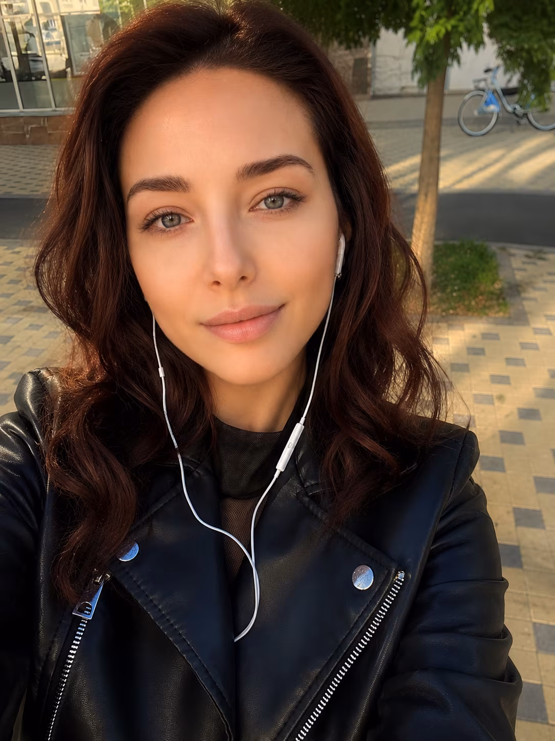 Anna 34 Kyiv  Ukraine I am looking for a husband among Russian brides over 20