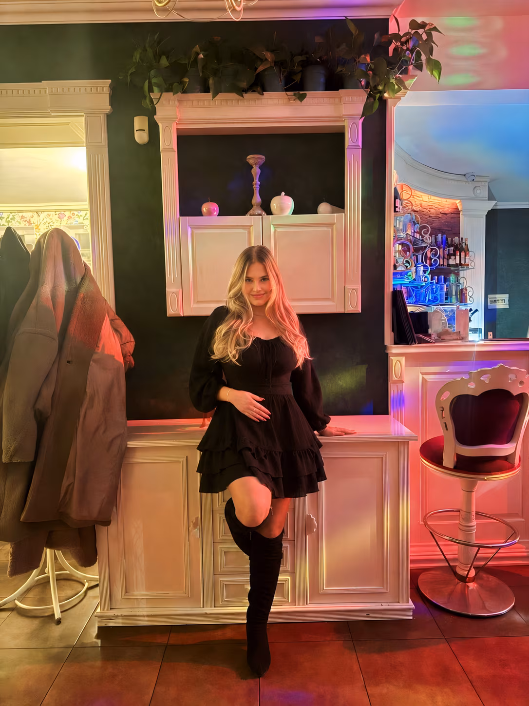 Anita 22 Okhtyrka Ukraine I am looking for a husband among Russian brides over 20