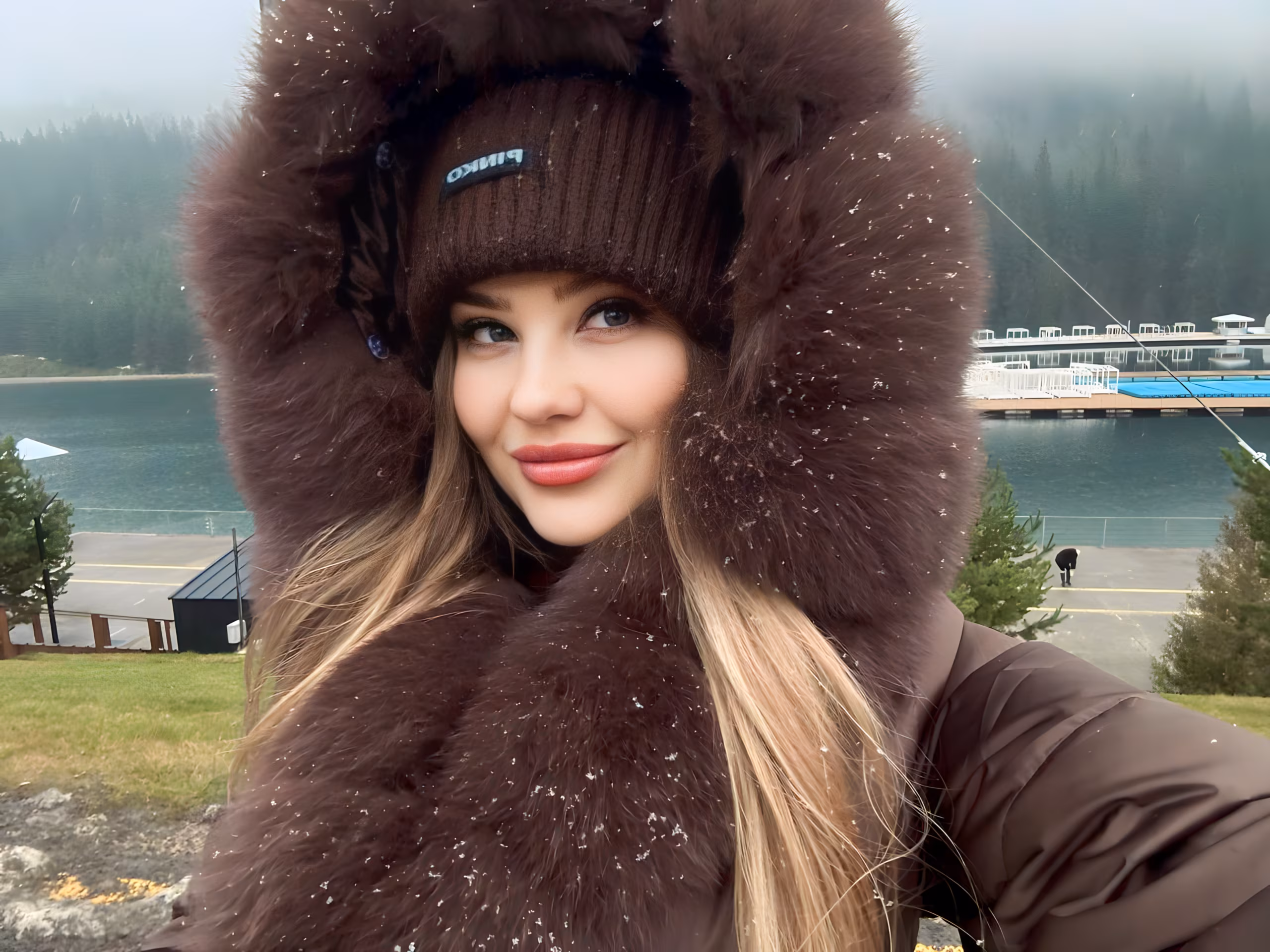 Anita 22 Okhtyrka Ukraine I am looking for a husband among Russian brides over 20