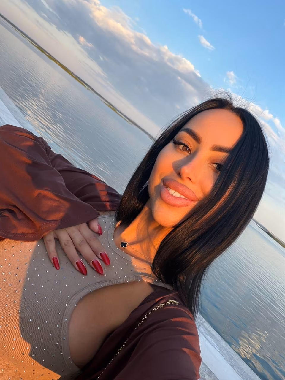 Yuliia 29 Dnipro Ukraine I am looking for a husband to share my life because Russian women are beautiful