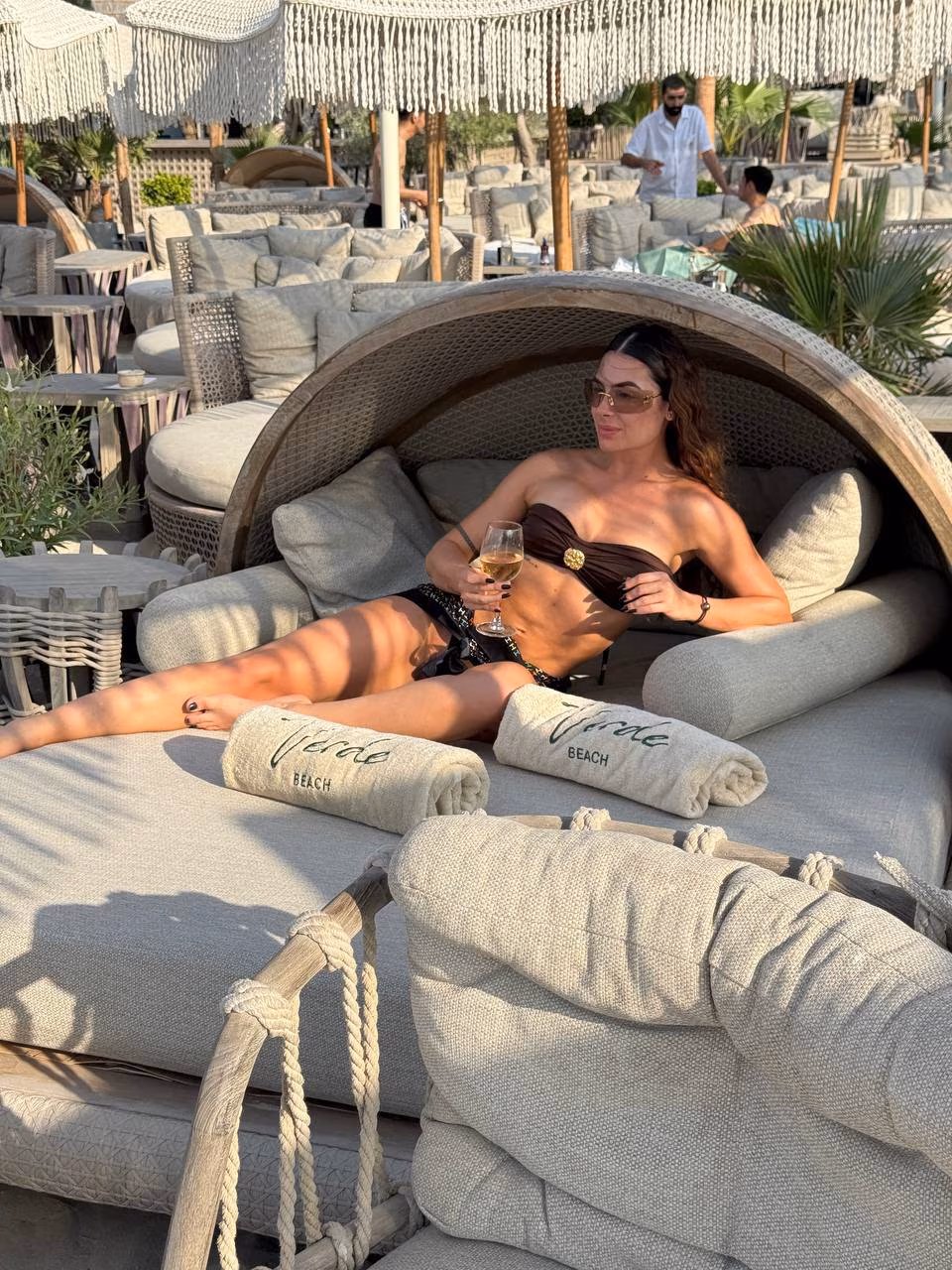 Yuliana 32 Cali Colombia I am looking for a man for a beautiful love story and asking what are Russian brides