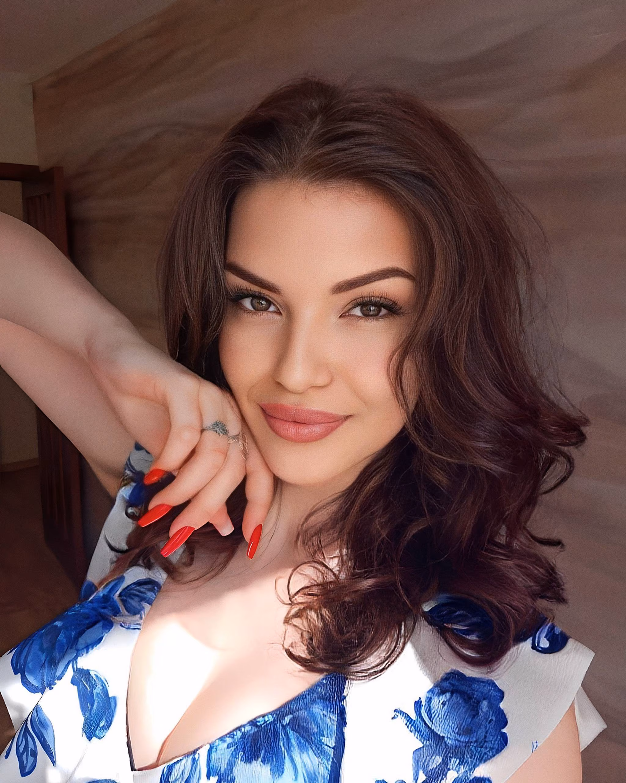 Alina 19 Sumy Ukraine I am looking for a man for a beautiful love story and asking what are Russian brides