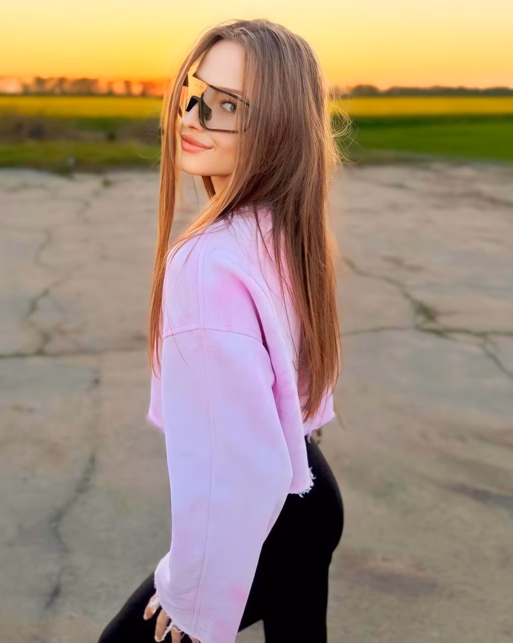 Veronika 22 Zhitomir Ukraine I am looking for a single man to build something with actual Russian brides
