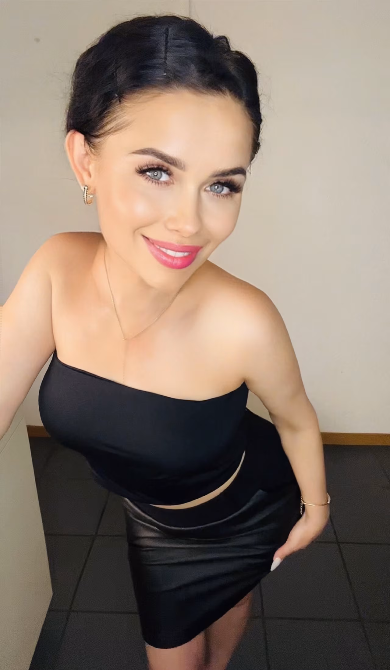 Tetiana 41 Fribourg Switzerland russian brides in bikini