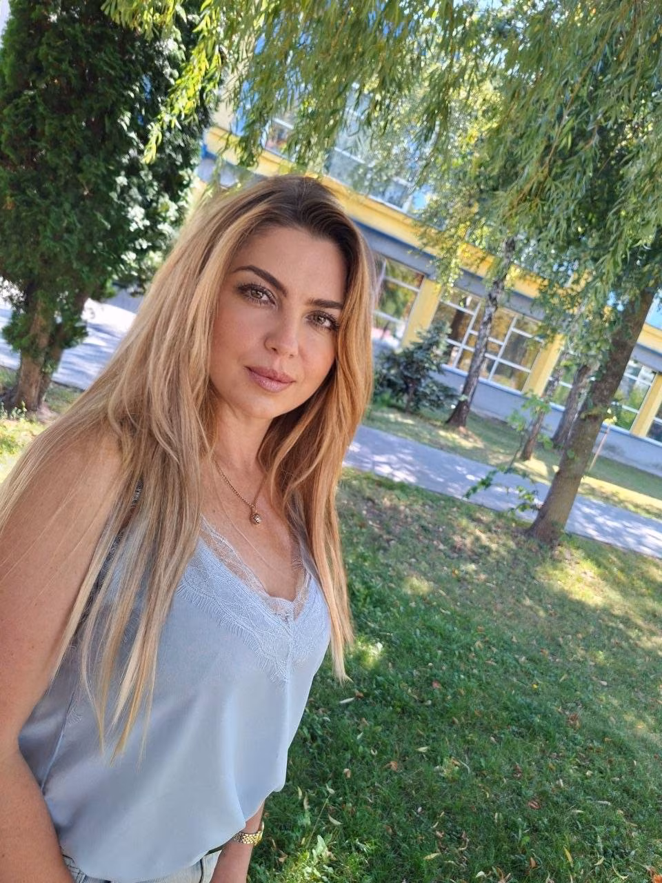 Oksana 44 Kiev Ukraine what are russian brides