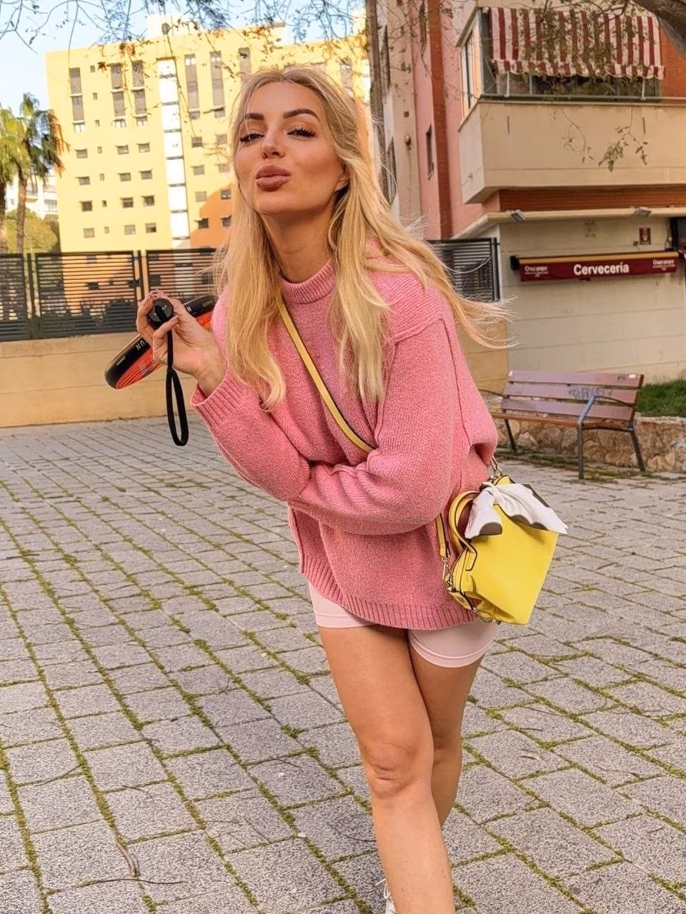 Oleksandra 33 Kyiv Ukraine I admire Russian women features and Russian brides gallery