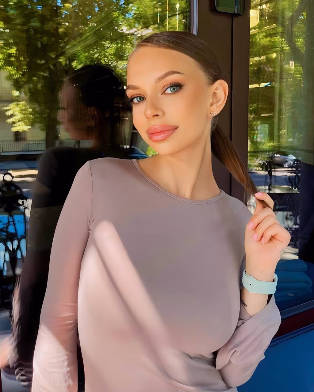 Irina 27 Odessa Ukraine I am a single woman looking for a companion like Russian women average height