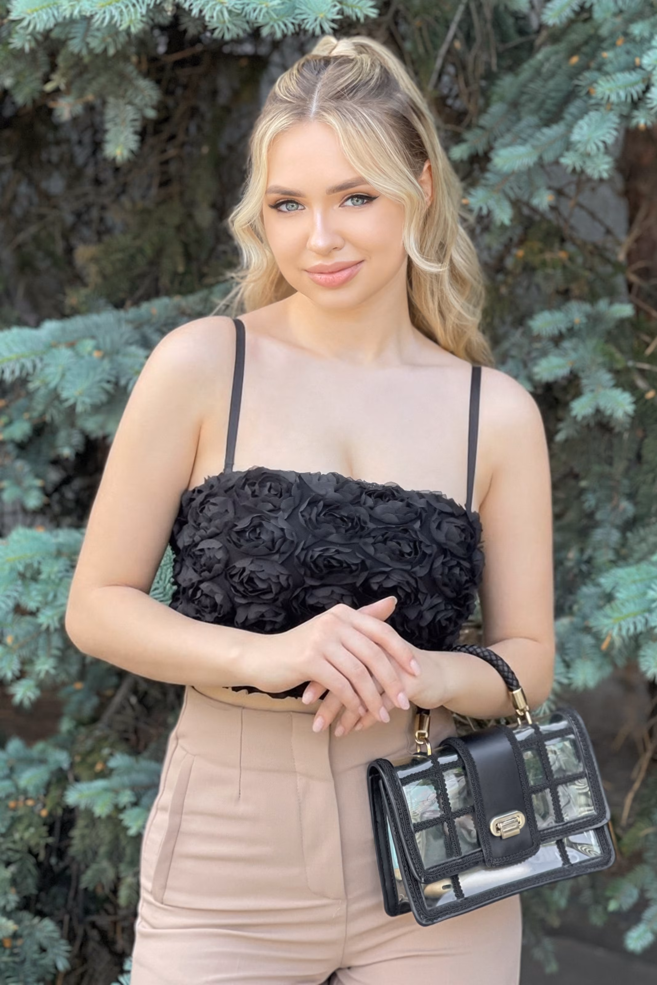 Elena 26 Kyiv  Ukraine I am a single woman registered on Russian brides club