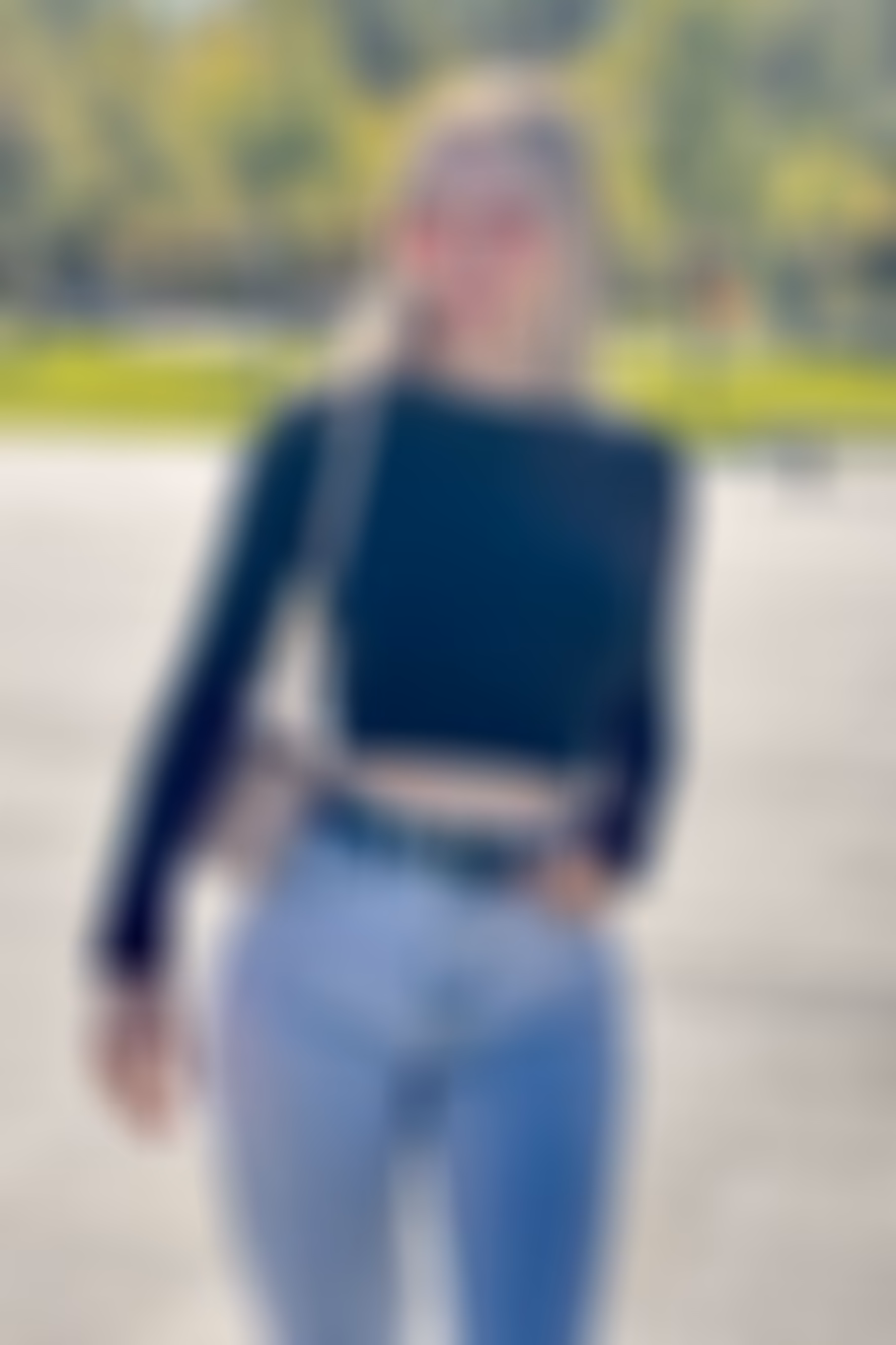 Elena 26 Kyiv  Ukraine I am a single woman registered on Russian brides club