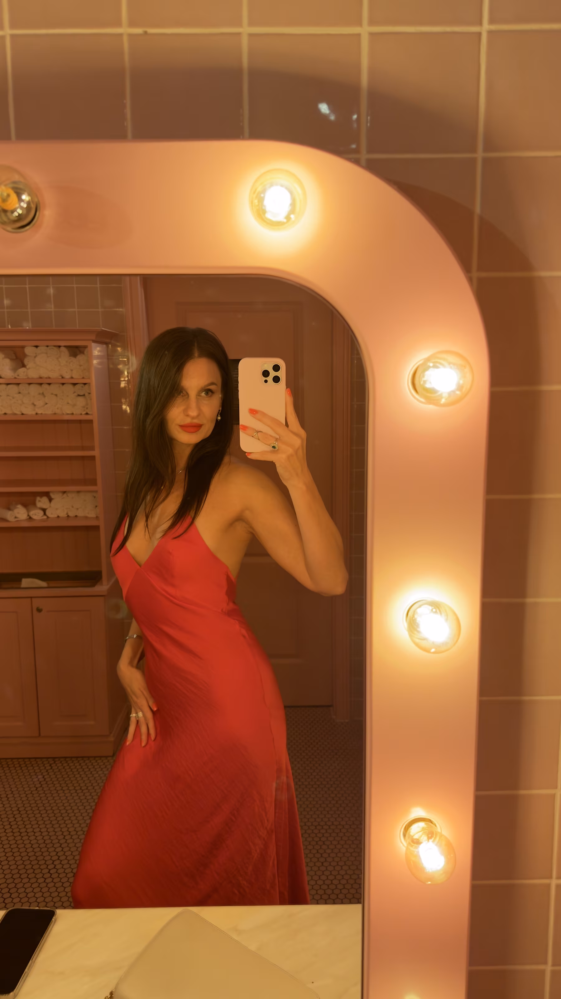 Oleksandra 38 Berlin Germany I am a single woman searching for Russian brides in USA