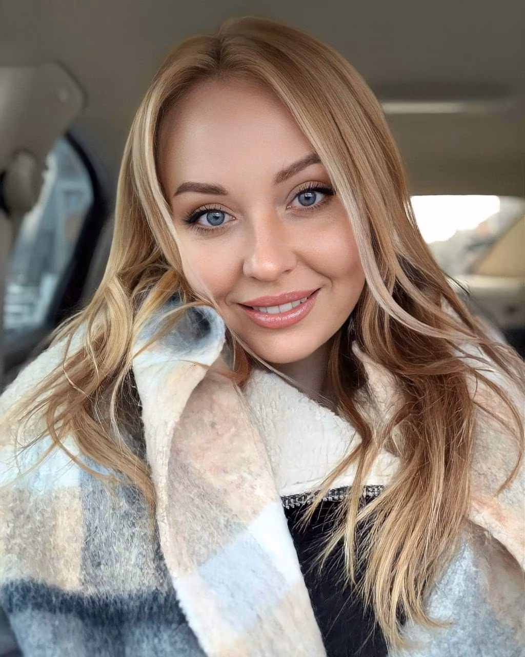 Inna 36 Lodz Poland I am curious about Russian women Korean men and Russian Korean women