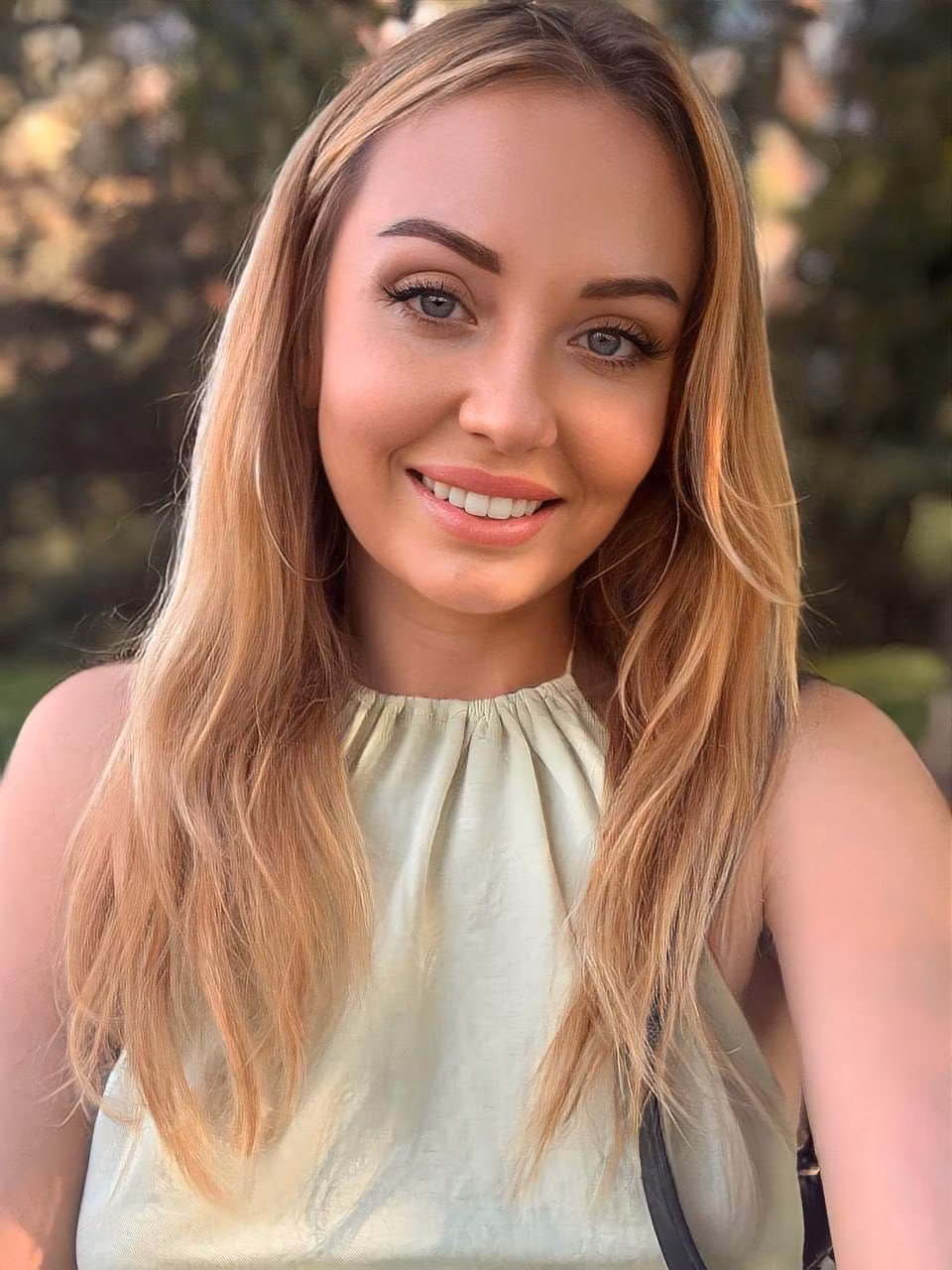 Inna 36 Lodz Poland I am curious about Russian women Korean men and Russian Korean women