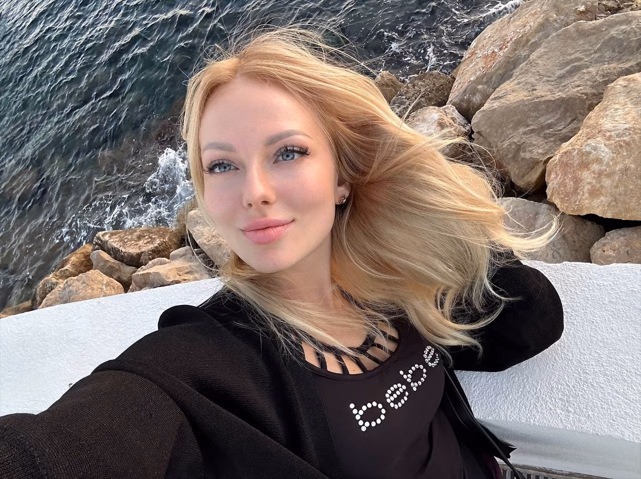 Yulia 40 Cannes France I am interested in Russian Jewish wedding and Russian Japanese women