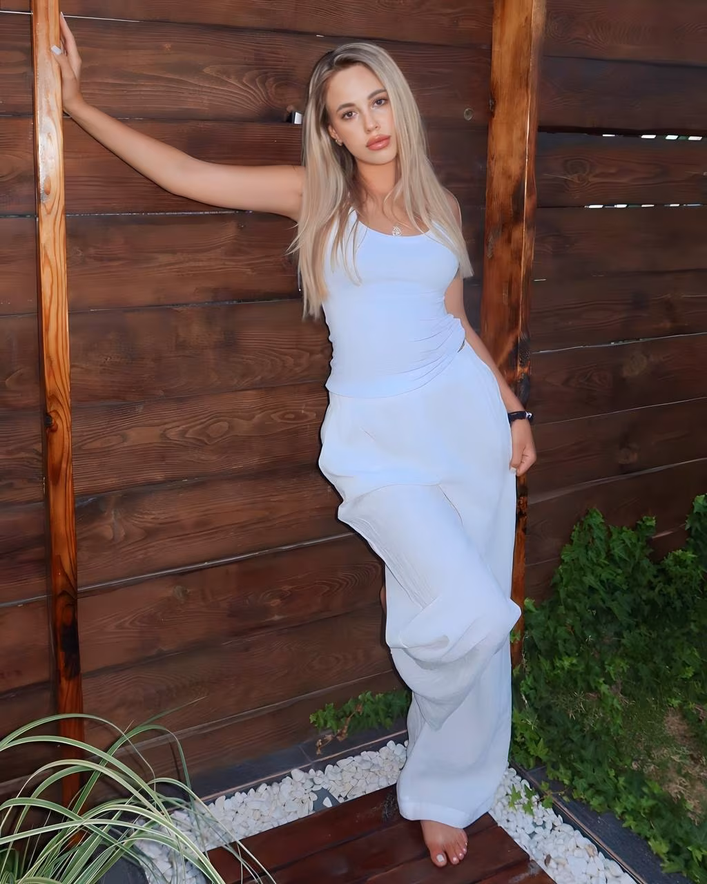 Vlada 22 Odesa Ukraine I am looking for a husband to share my life because Russian women are beautiful