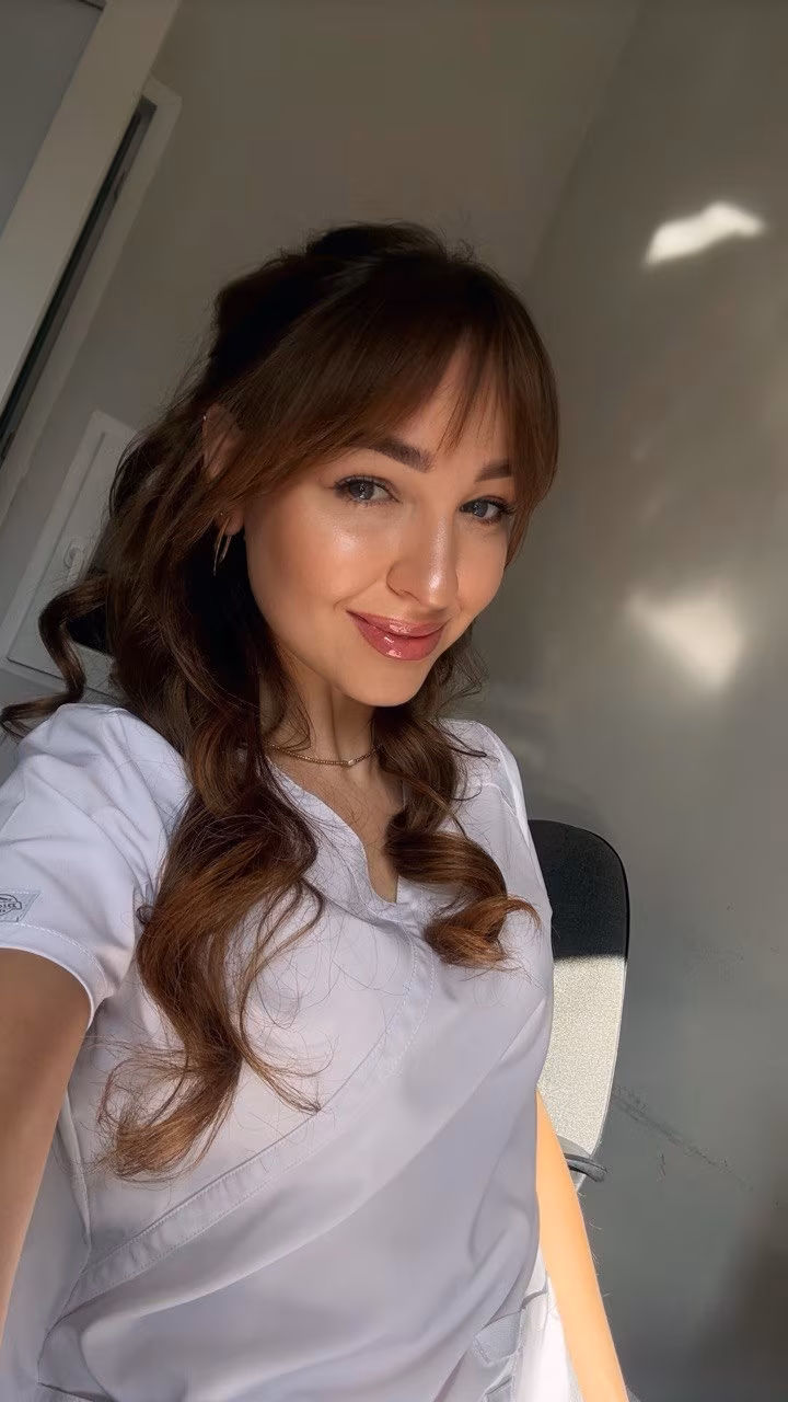 Diana 28 Lutsk Ukraine I am looking for a man for a beautiful love story and asking what are Russian brides