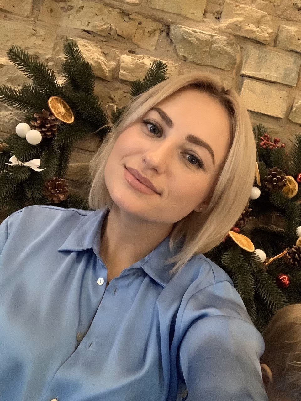Lina 40 Kyiv   Ukraine I am looking for an honest single man on Russian bikini brides