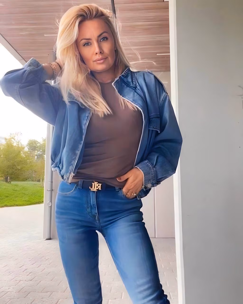 Iryna 42 Kryvyi Rih Ukraine I am looking for a romantic relationship through Anastasia Russian brides