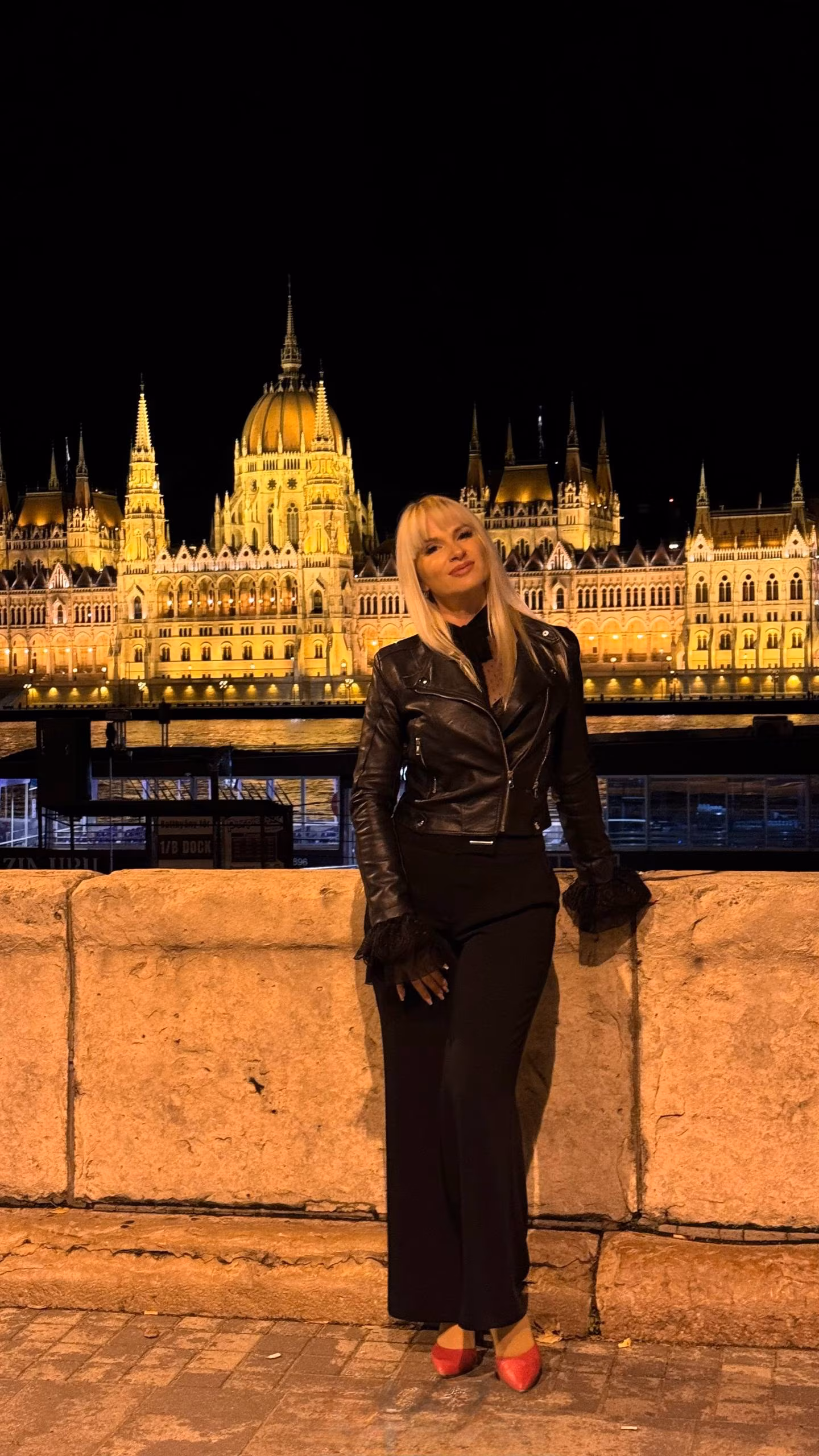 Hanna 45 Chornomorsk Ukraine I am searching brides of Russia and Russian briderussian brides