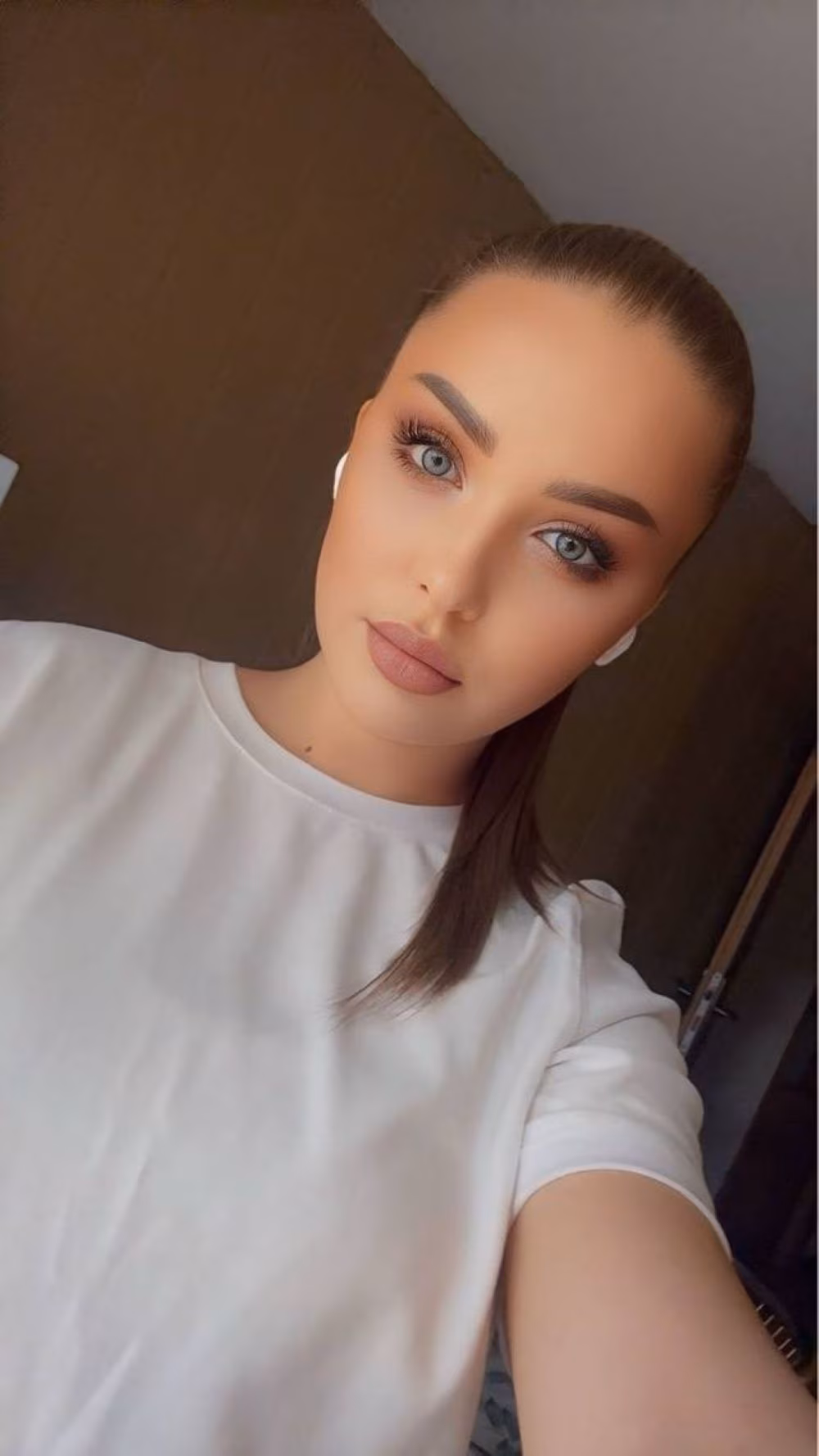 Lilia 34 Warsaw  Poland I appreciate Russian bride painting and Russian bride pics
