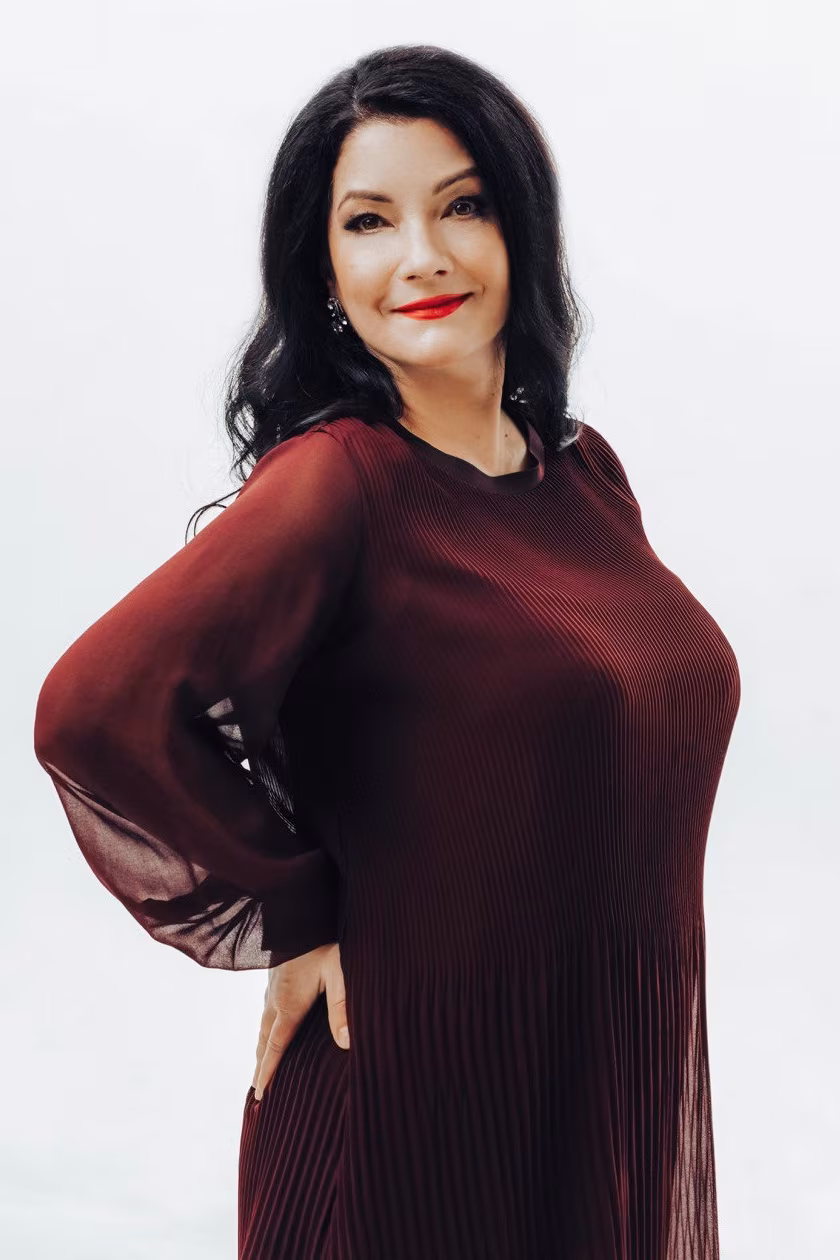 Tatyana 58 Kyiv  Ukraine I see Russian brides in bikini and Russian women images