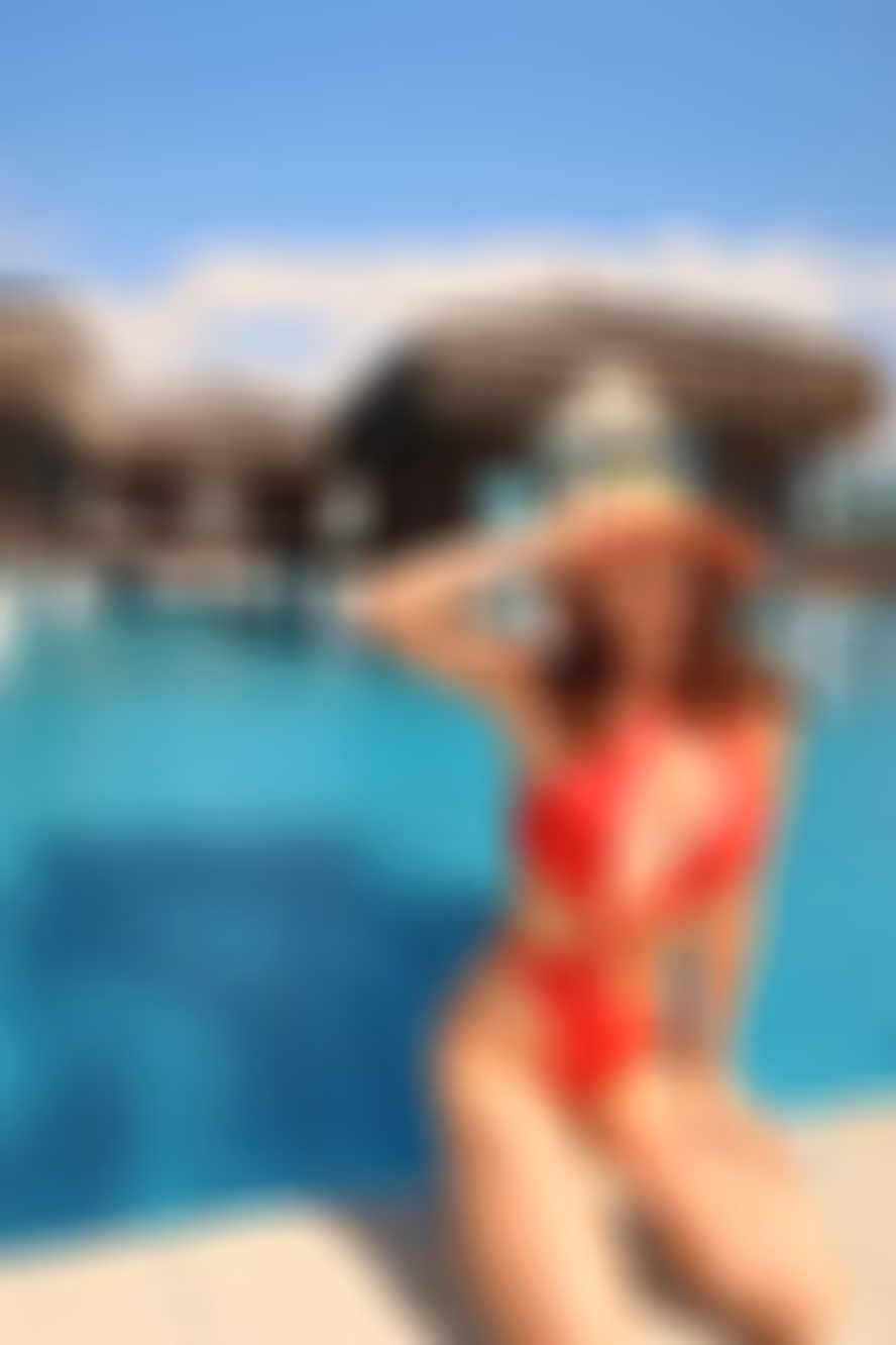 Anna 32 Beausoleil France muslim russian brides