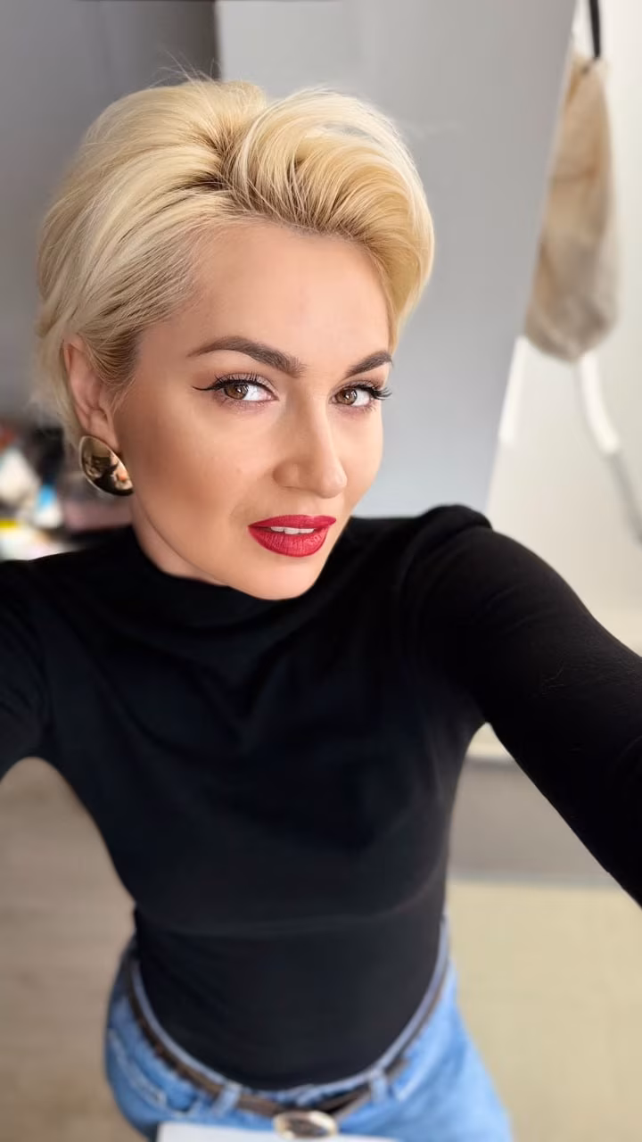 Oksana 35 Kiev Ukraine russian beauty brides