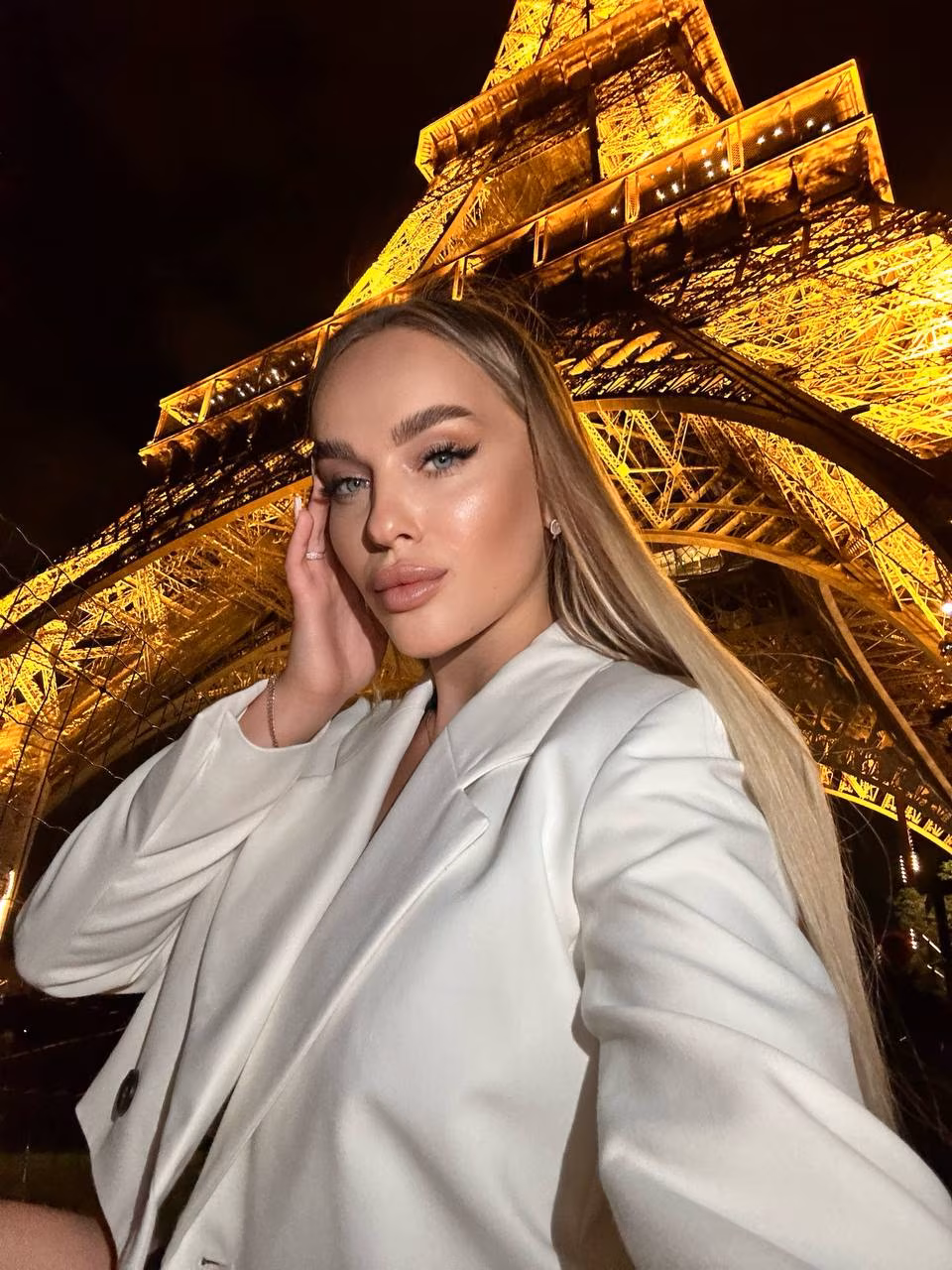 Diana 24 Kyiv Ukraine russian korean women
