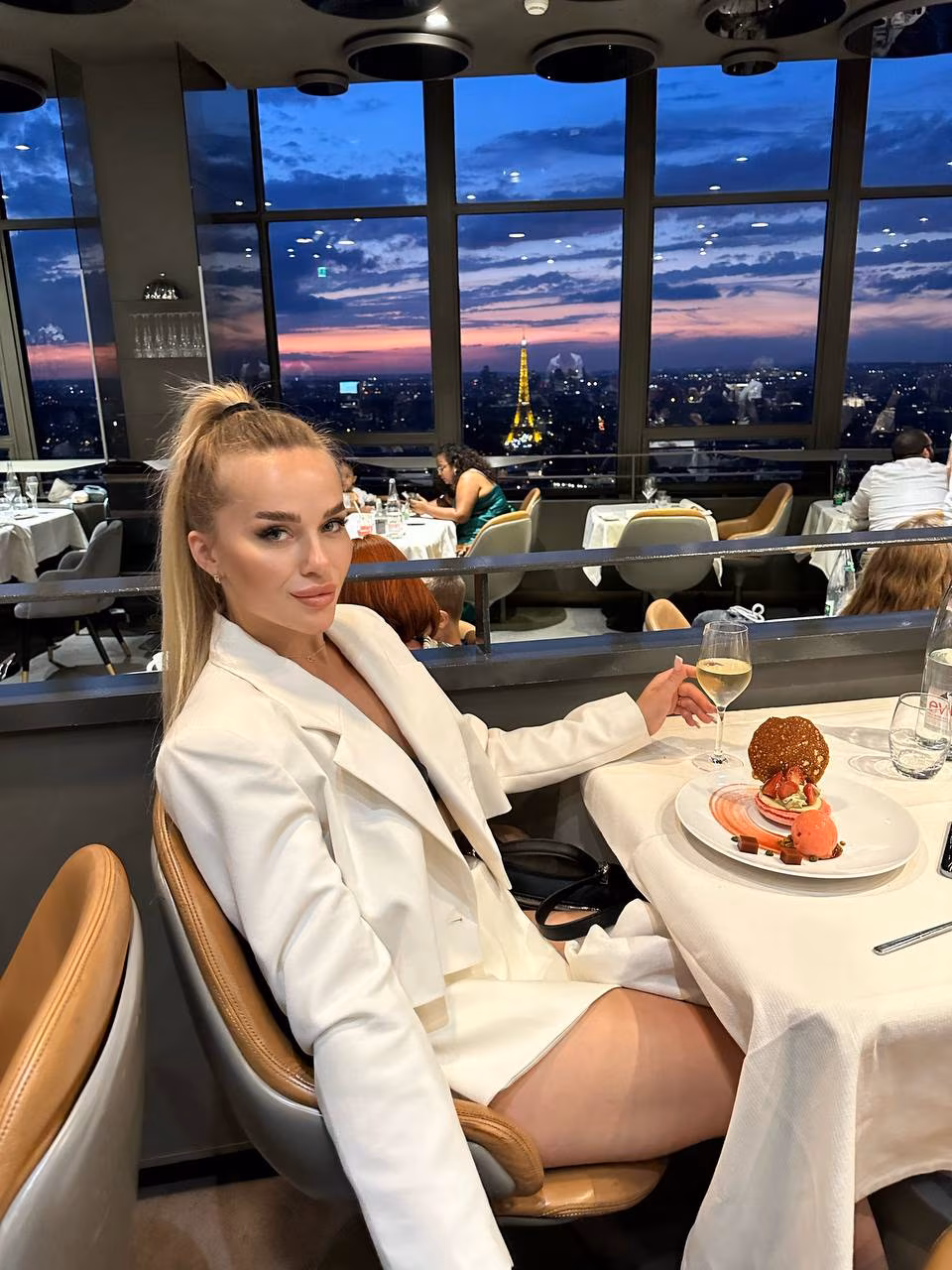 Diana 24 Kyiv Ukraine russian korean women