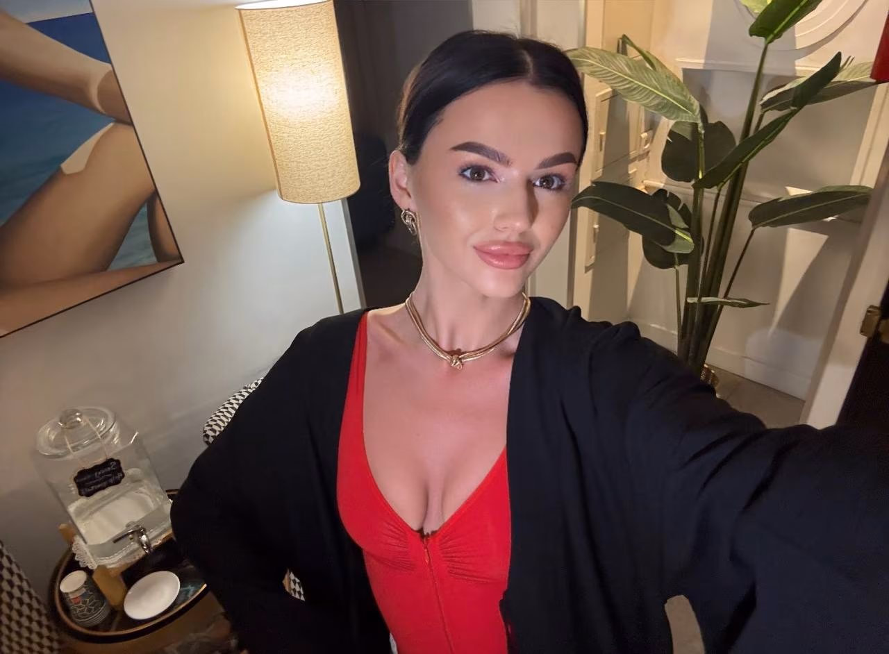 Victoria 28 Warsaw Poland russian princess bride
