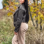 Alina 30 Kyiv Ukraine I am a single woman looking for a companion like Russian women average height