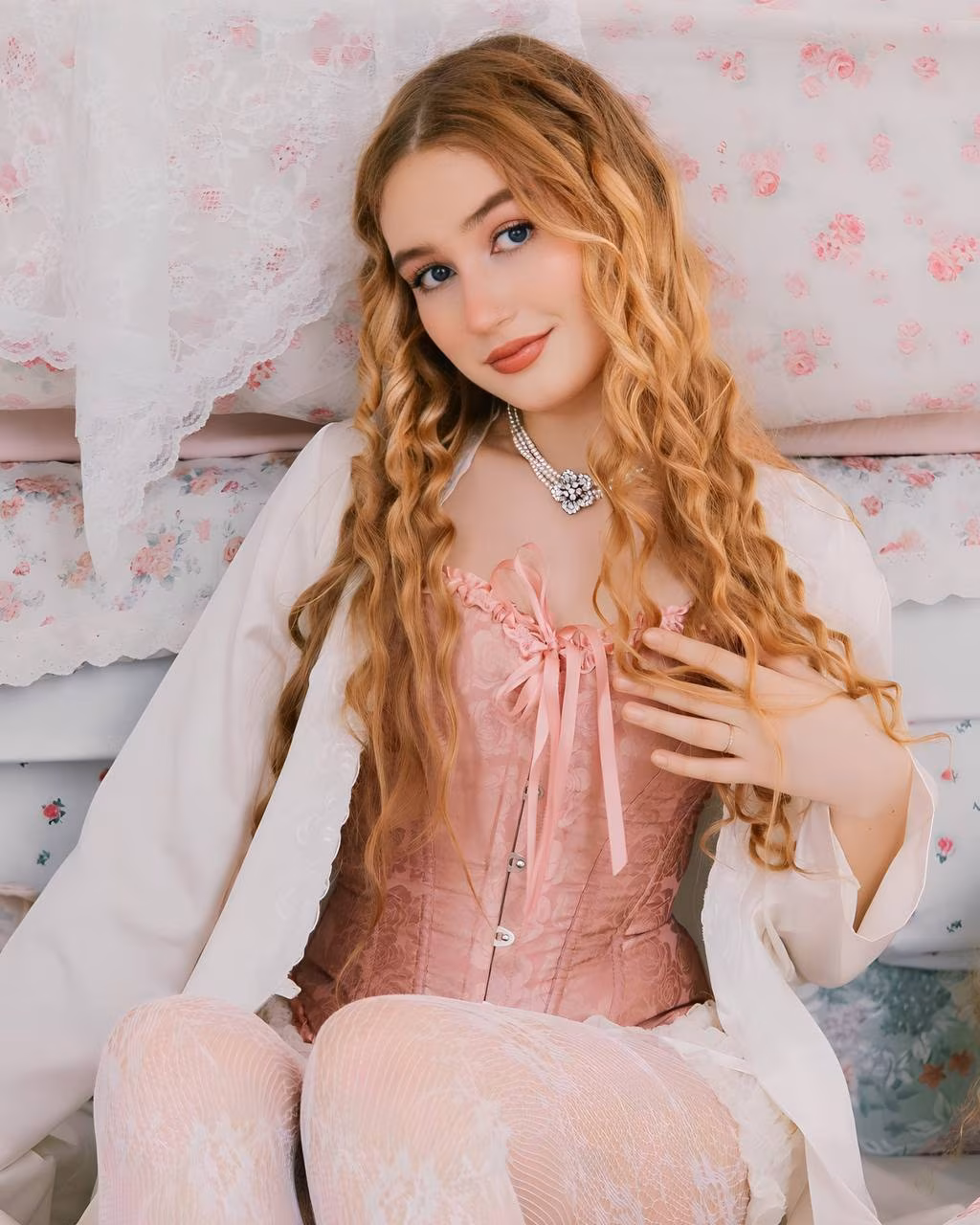 Alisa 18 Kiev Ukraine I am curious about Russian women Korean men and Russian Korean women